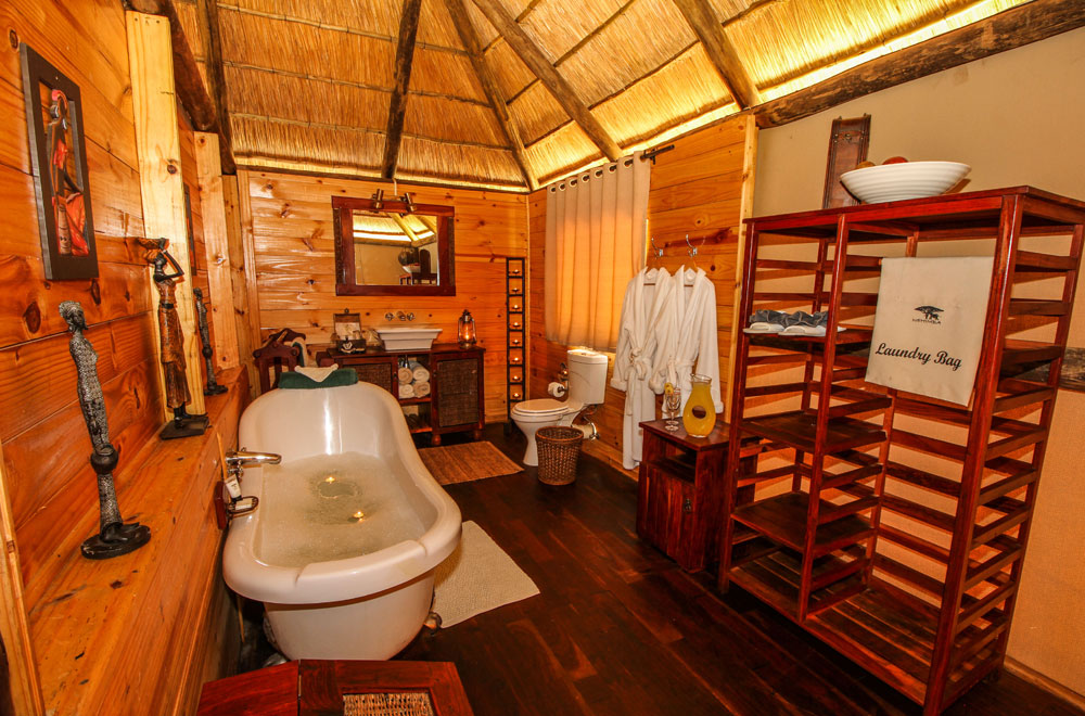 05-nehimba-lodge-bath.jpg