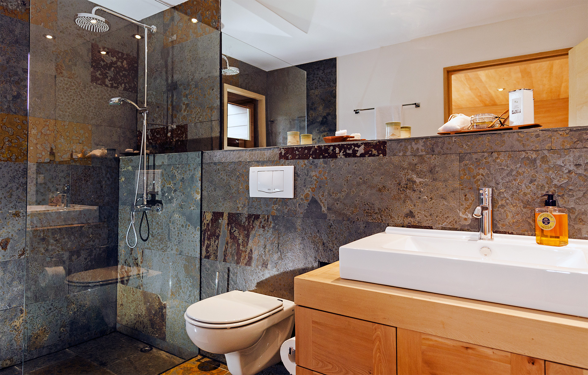 Hacienda guest bath