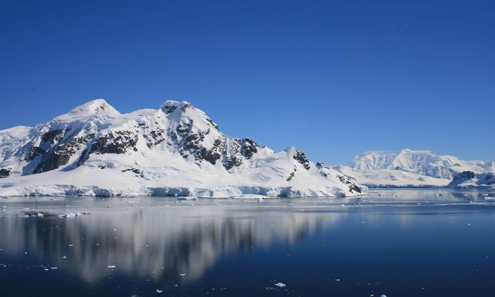 Antarctic Peninsula Air-Cruise
