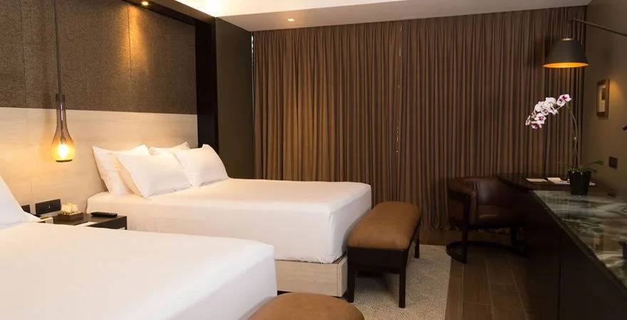 EB-Hotel-QUITO-room-deluxe-double.jpg