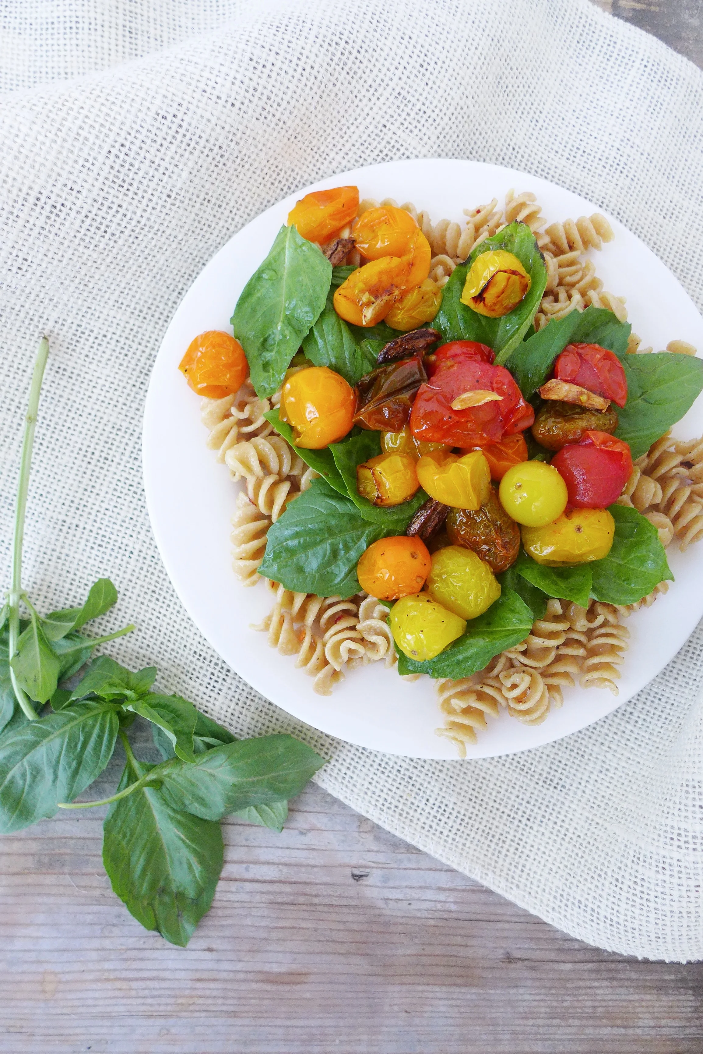 Heirloom Tomato and Herb Fusilli Pasta
