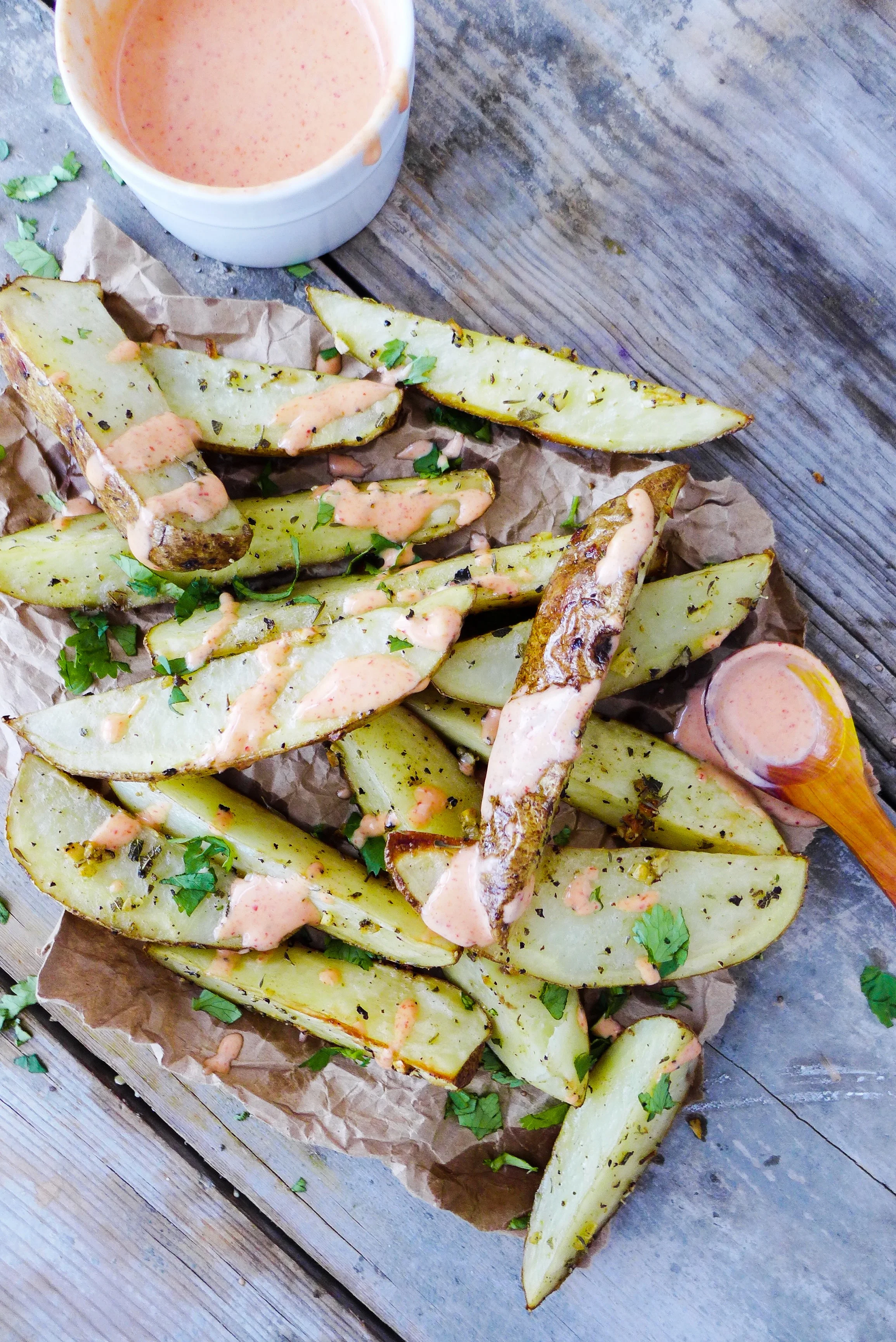 garlic-herb-potato-wedges-chipotle-dipping-sauce.jpg