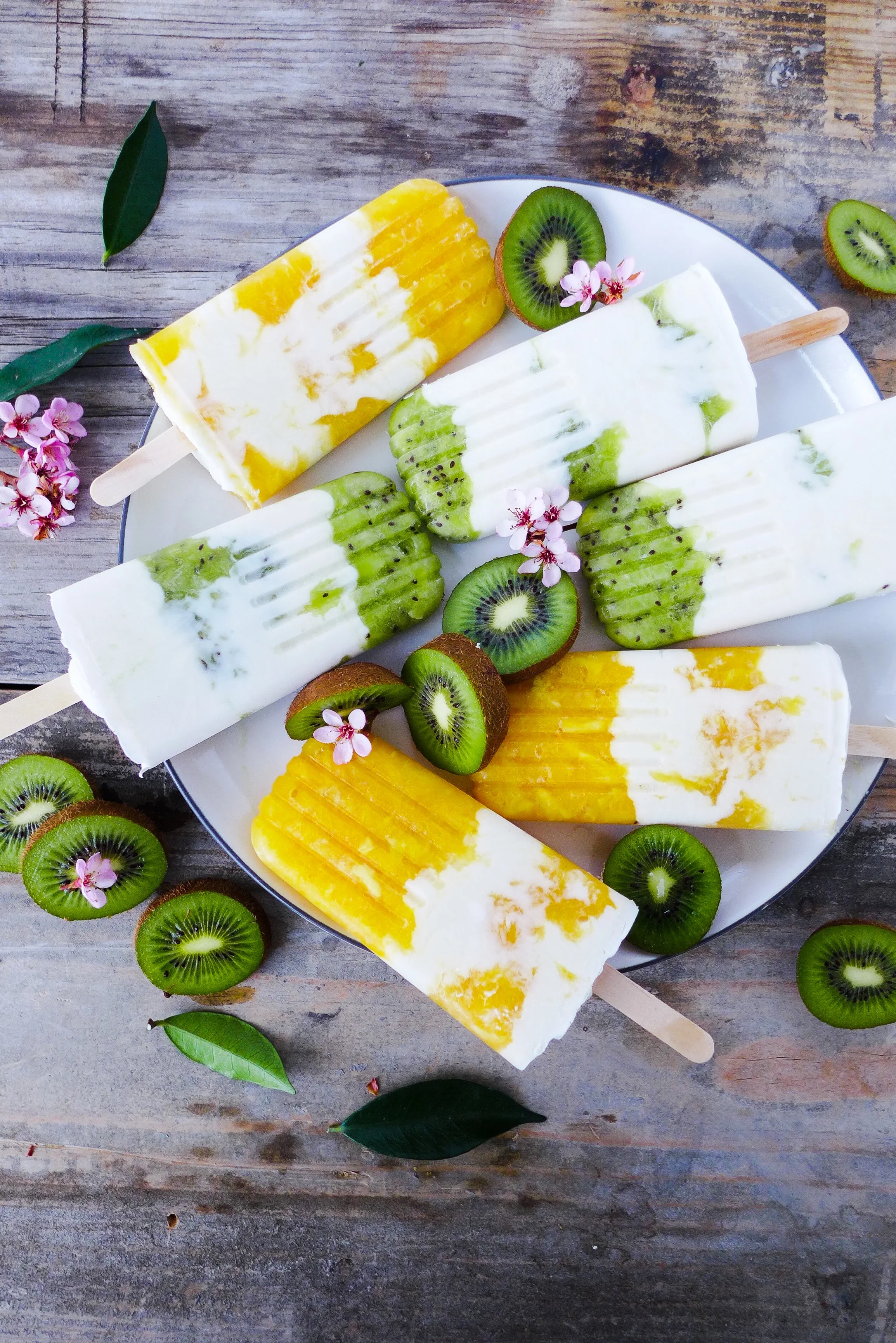 citrus-cream-DIY-popsicles.jpg