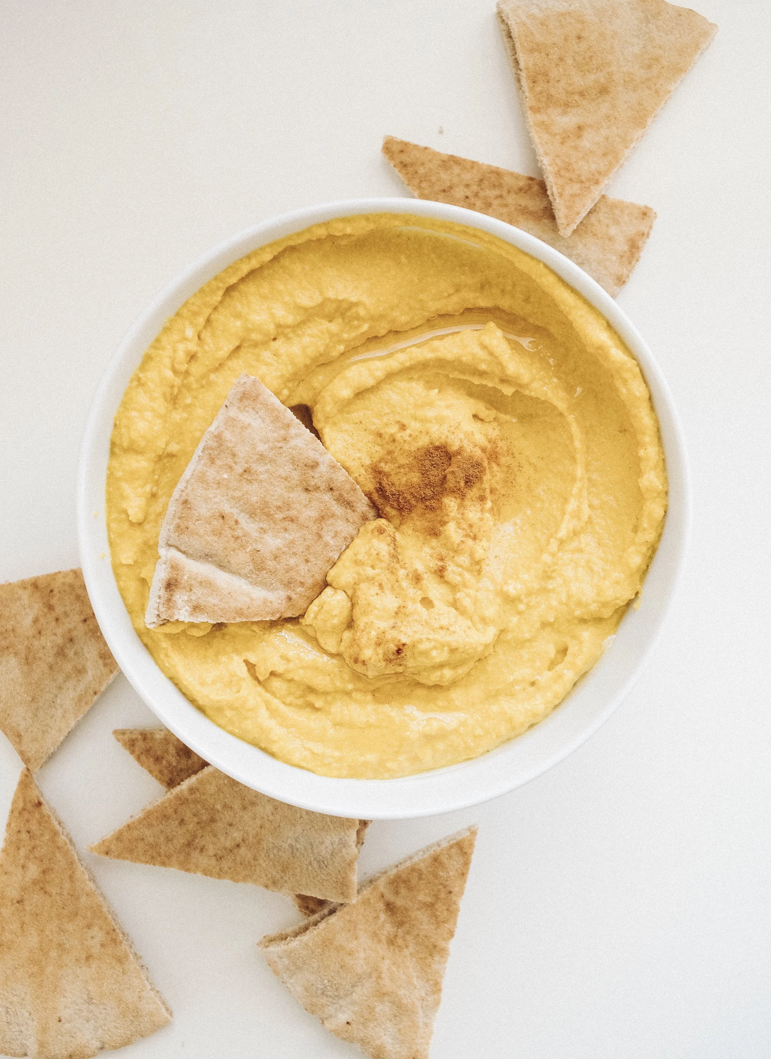 Healthy Homemade Pumpkin Hummus