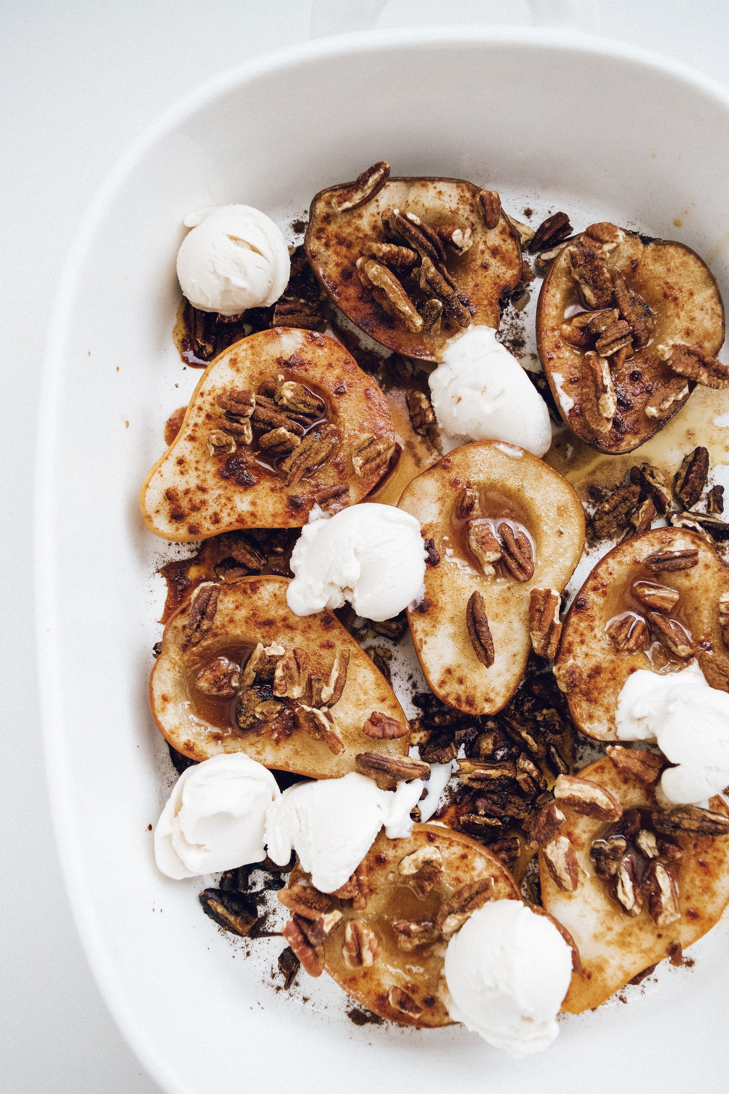 Oven Baked Pears with Pecans and Agave