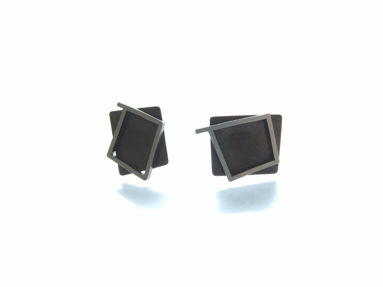 HBM055D