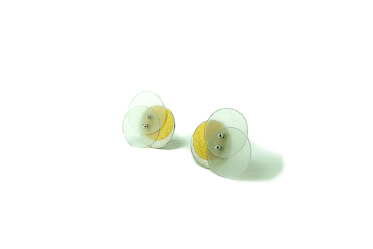 round-silver-gold-earstuds-hdpe-discs-hbm114b-9191.JPG