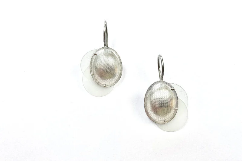 silver-hdpe-oval-earrings-hbm116-0103(vsmall).jpg