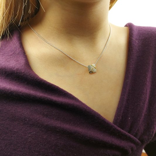 necklace_sq_pendant_hbm164a_162414.jpg