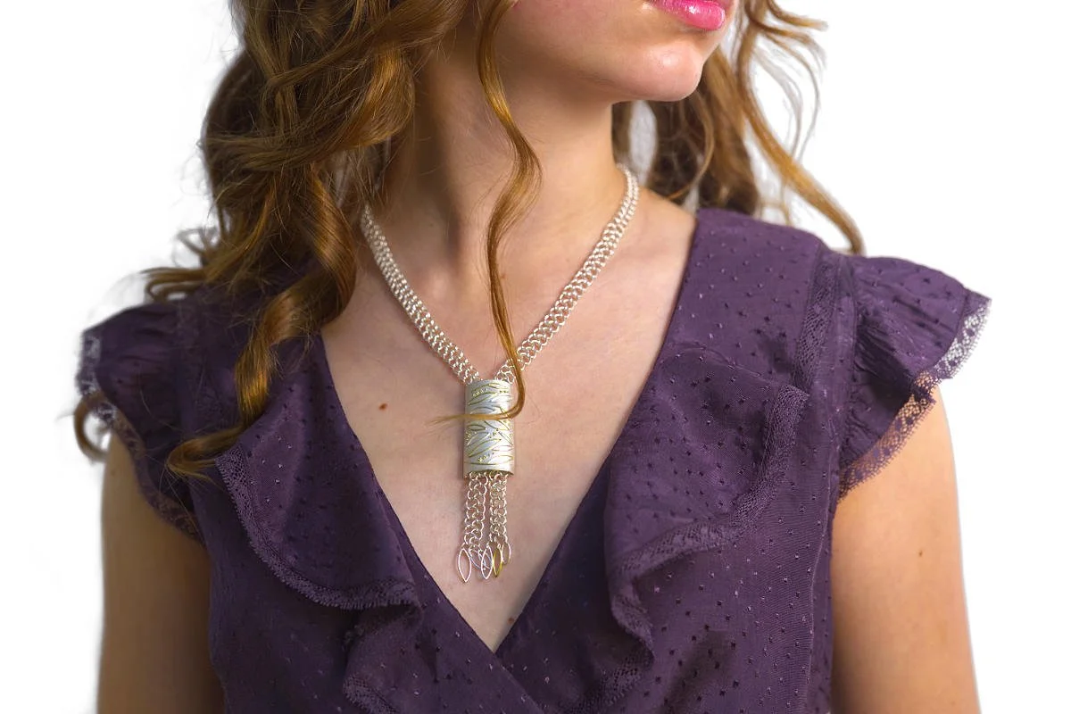 necklace_hbm192_jly_0168.jpg