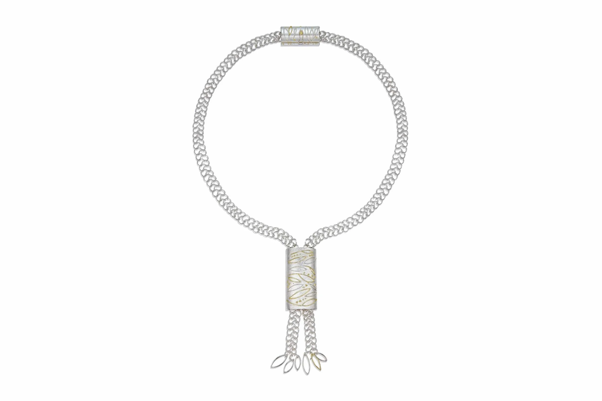 necklace on 3x2_100kb.jpg