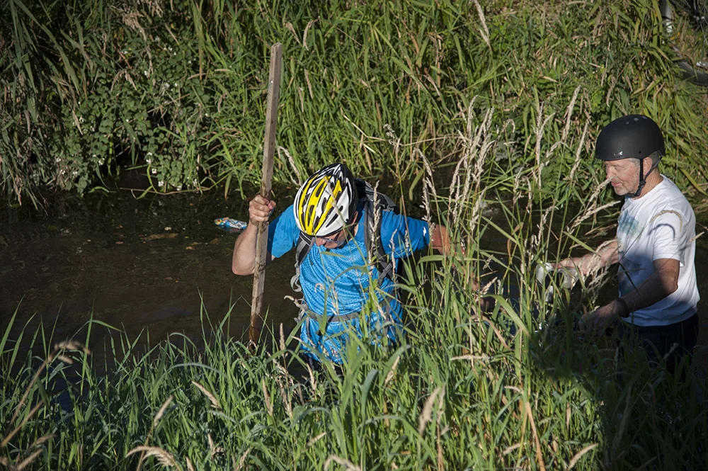 Fred and Tris… choosing their steps carefully in the tall grass