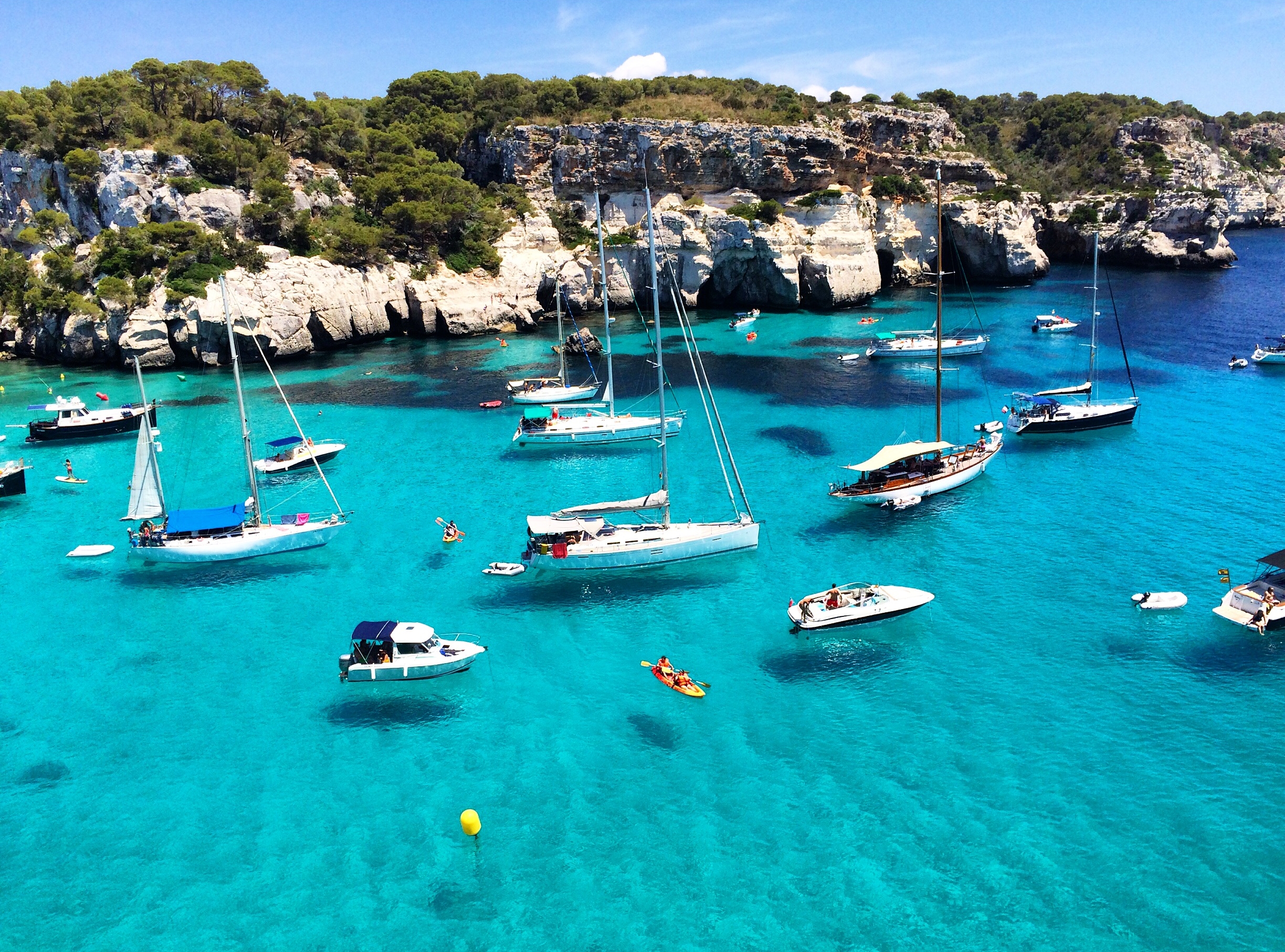 Cala Macarella - "Floating Sailboats"