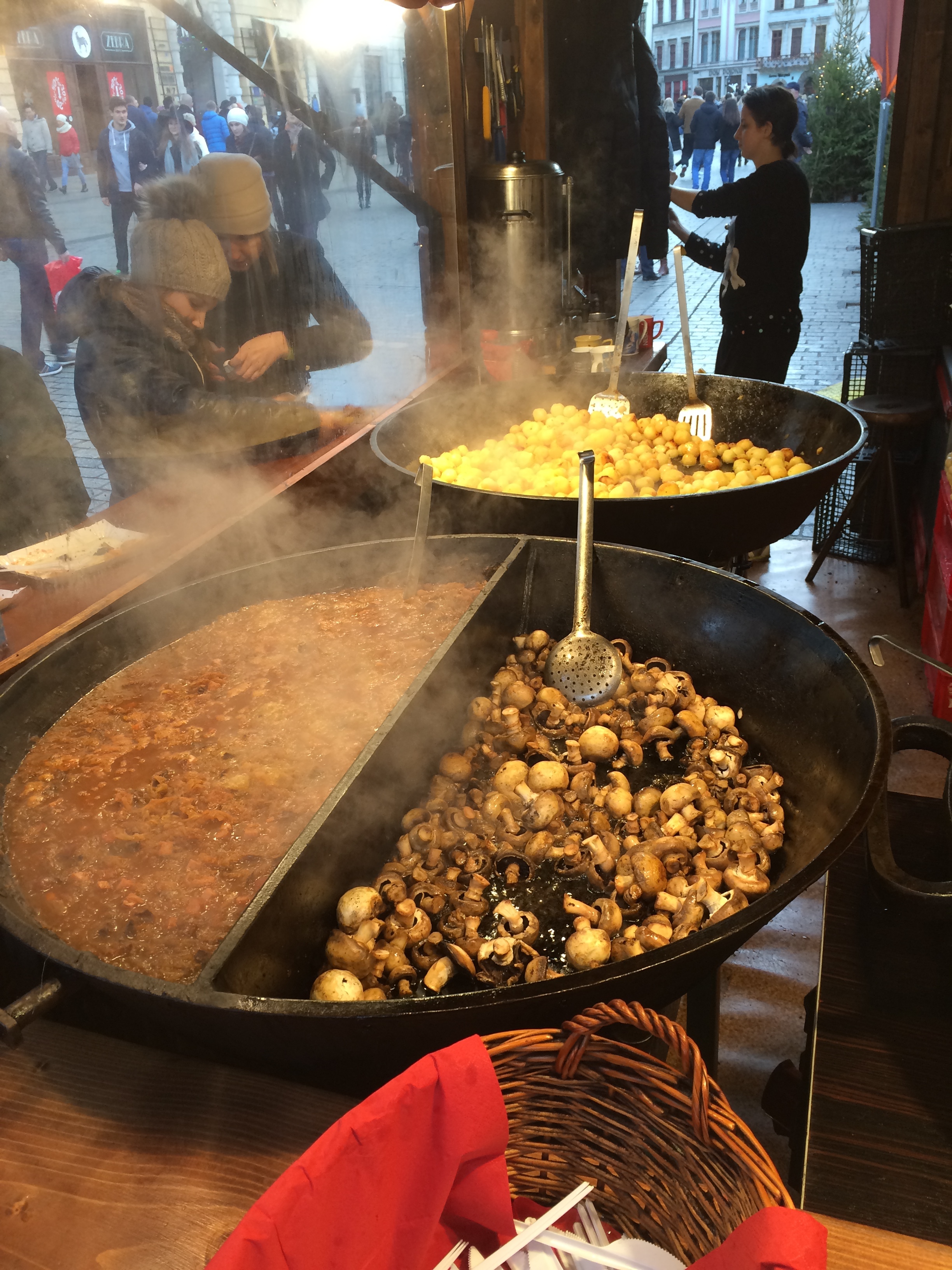 Krakow Christmas markets: Sauteed potatoes, mushrooms, and sauerkraut soup