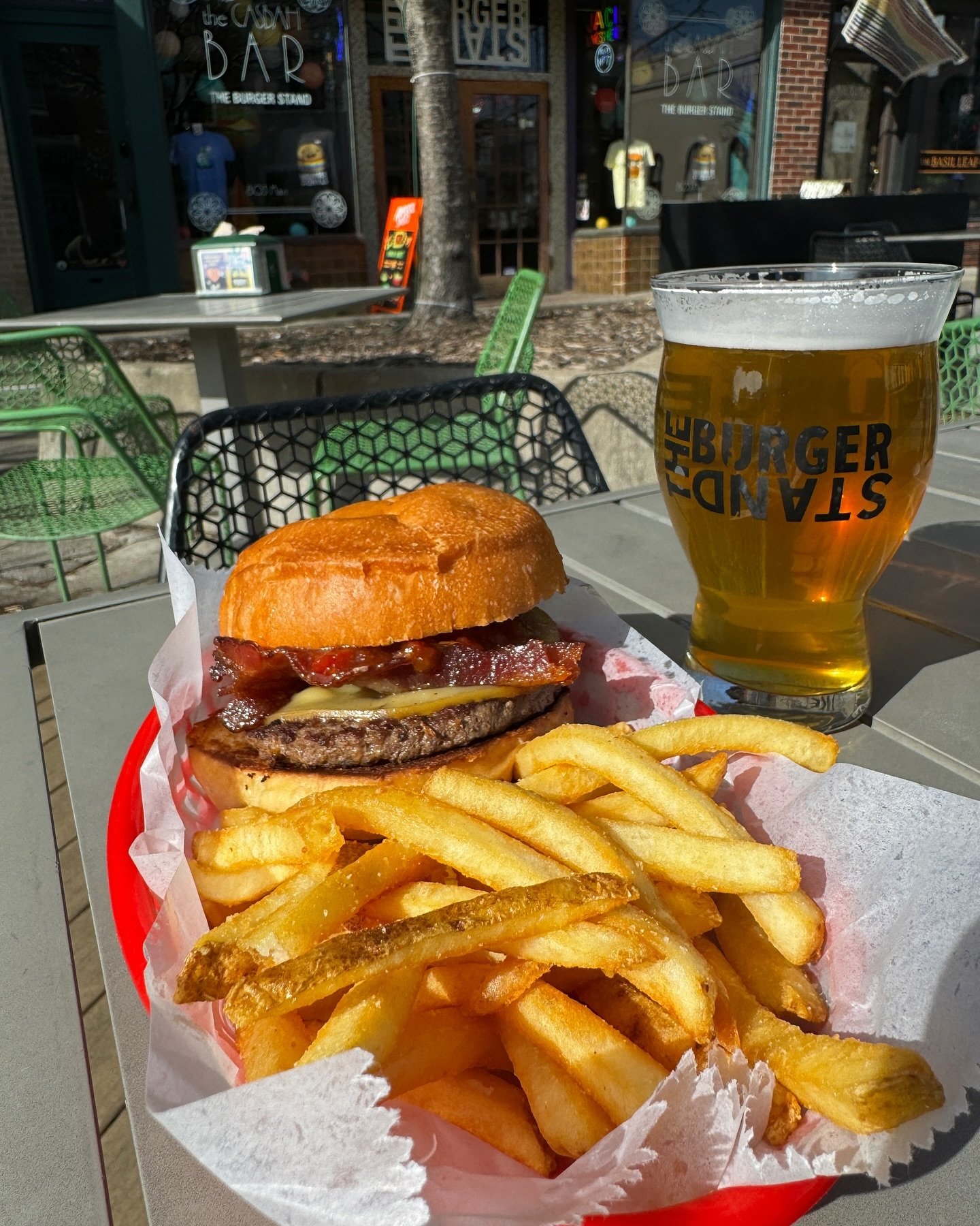 It&rsquo;s a Burger Basket and Burger Buzz kind of afternoon. Soak up some sunshine on our patio and enjoy the best lunch deal in town!