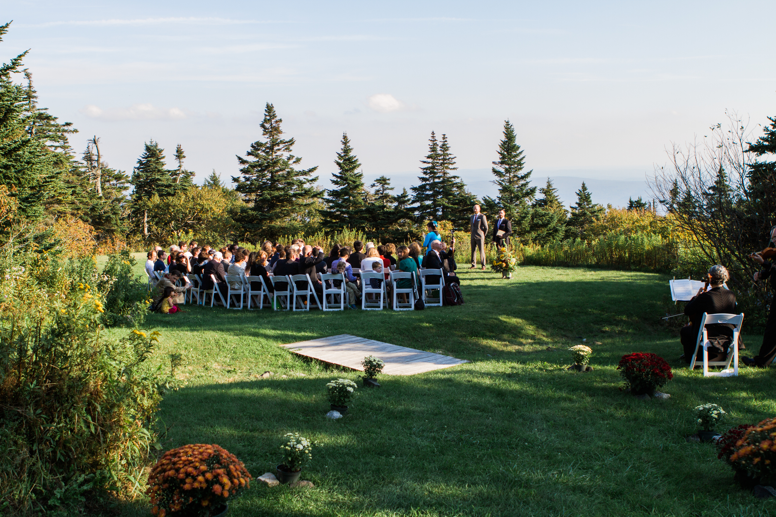 Lauren and Eyvi Bascom Lodge Mt. Greylock Berkshires Massachusetts Mountain Wedding Shannon Sorensen Photography