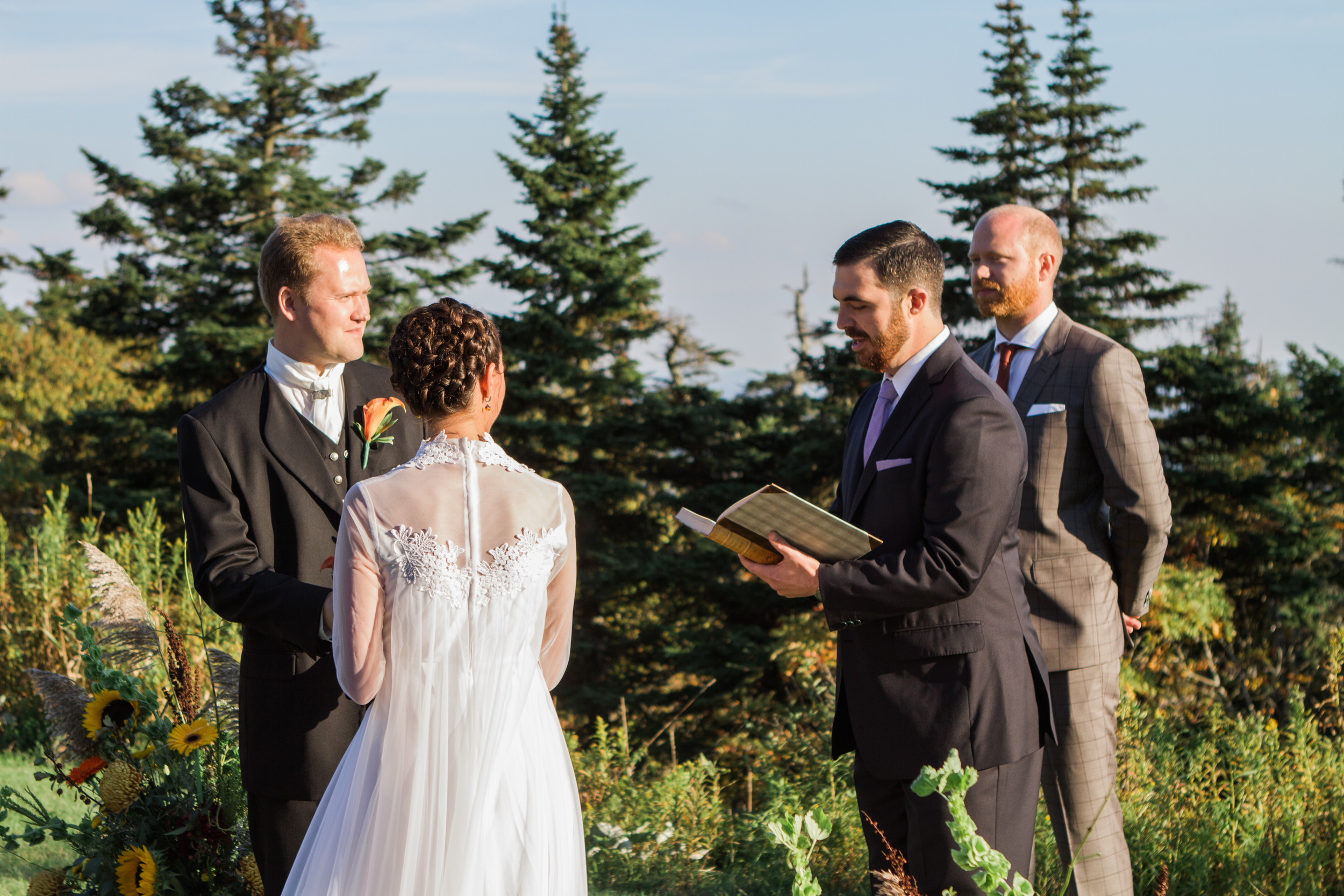 Lauren and Eyvi Bascom Lodge Mt. Greylock Berkshires Massachusetts Mountain Wedding Shannon Sorensen Photography