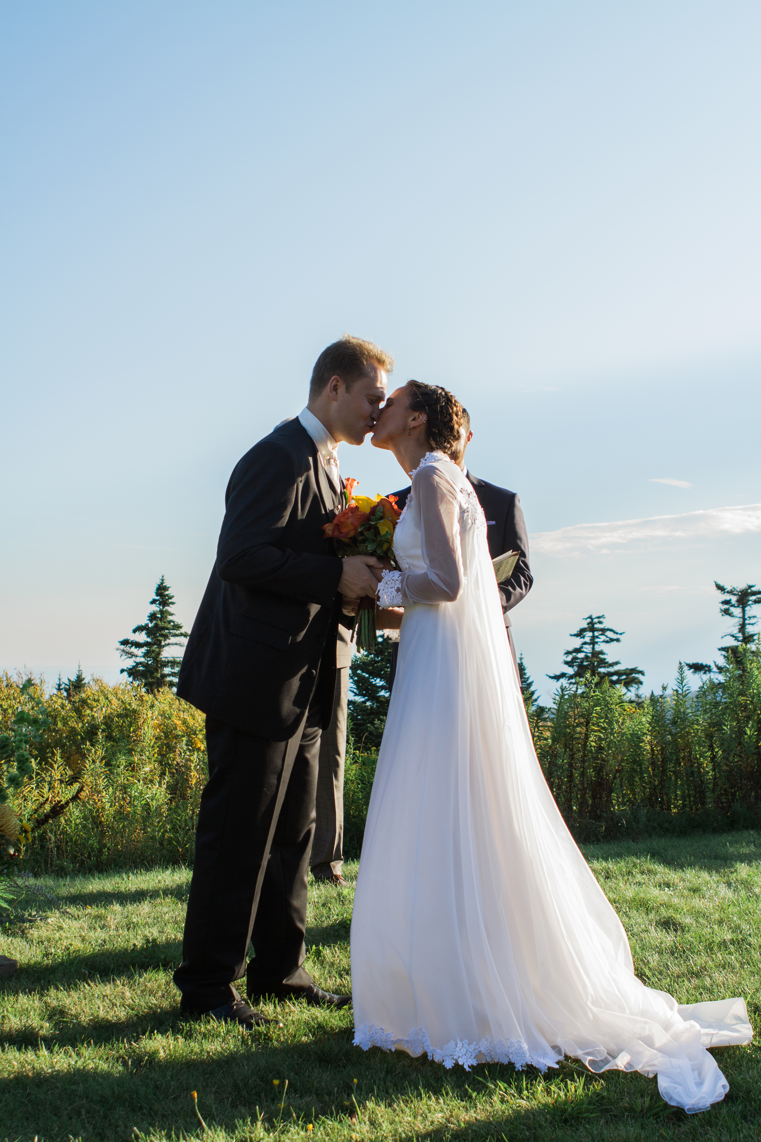 Lauren and Eyvi Bascom Lodge Mt. Greylock Berkshires Massachusetts Mountain Wedding Shannon Sorensen Photography