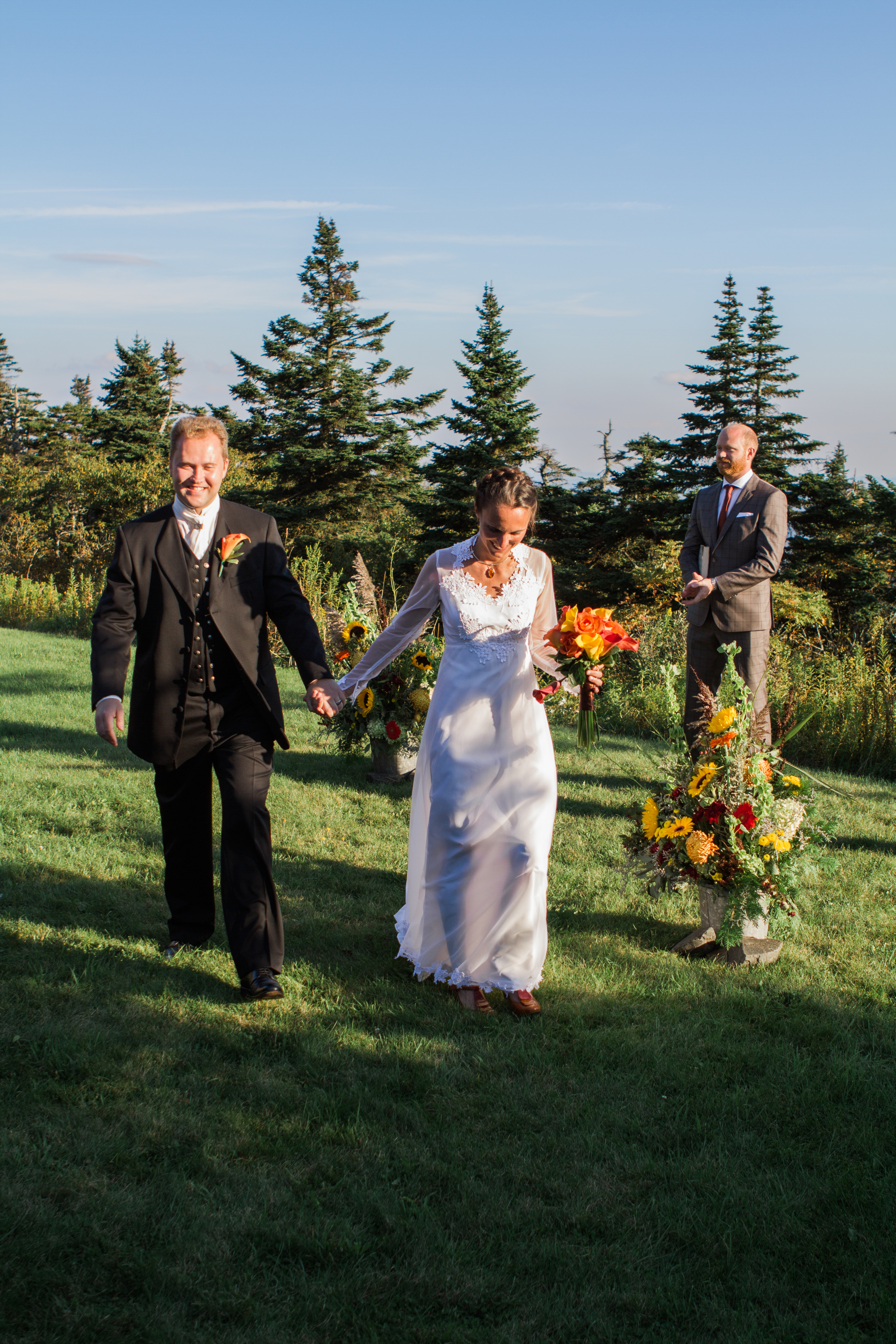 Lauren and Eyvi Bascom Lodge Mt. Greylock Berkshires Massachusetts Mountain Wedding Shannon Sorensen Photography