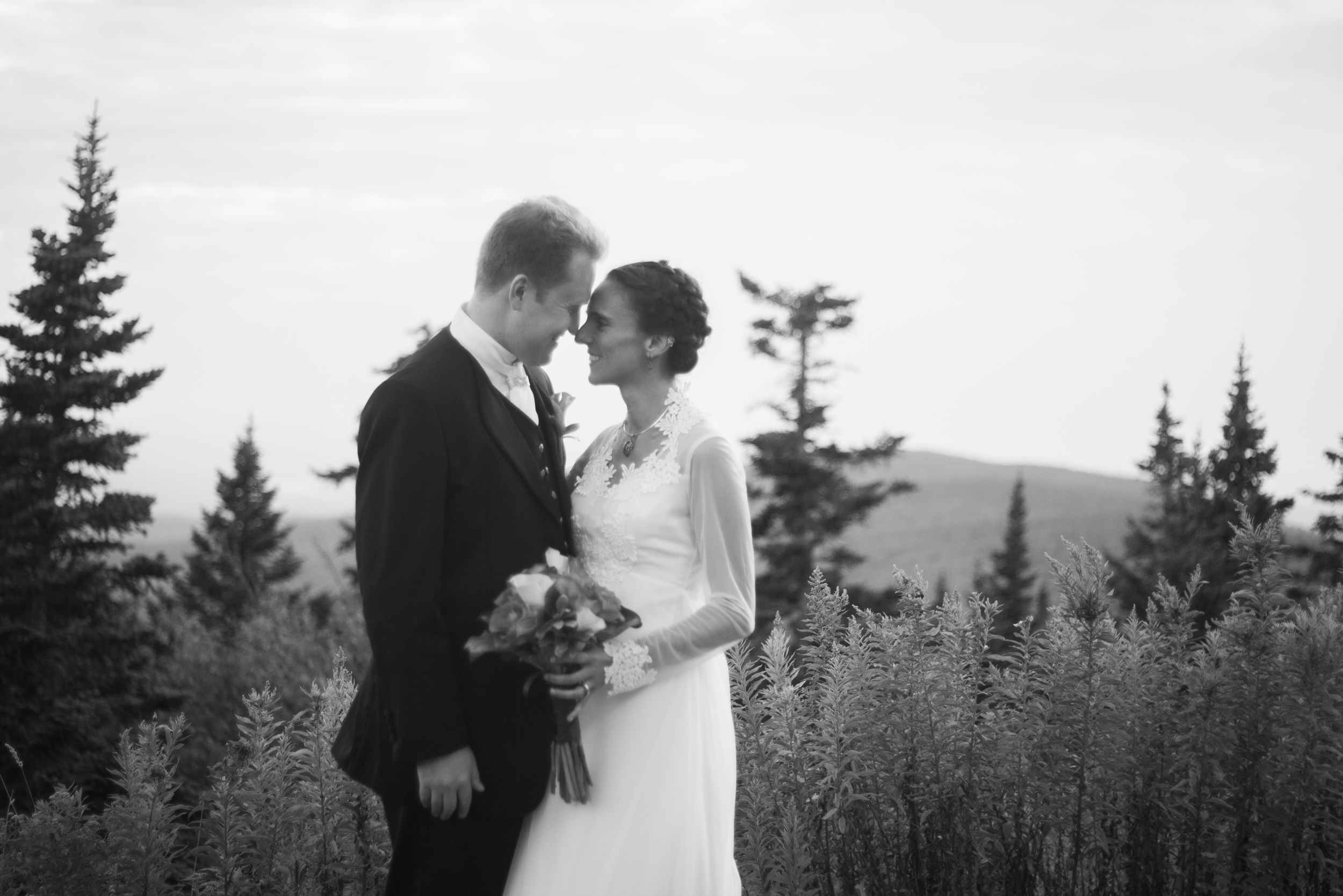 Lauren and Eyvi Bascom Lodge Mt. Greylock Berkshires Massachusetts Mountain Wedding Shannon Sorensen Photography