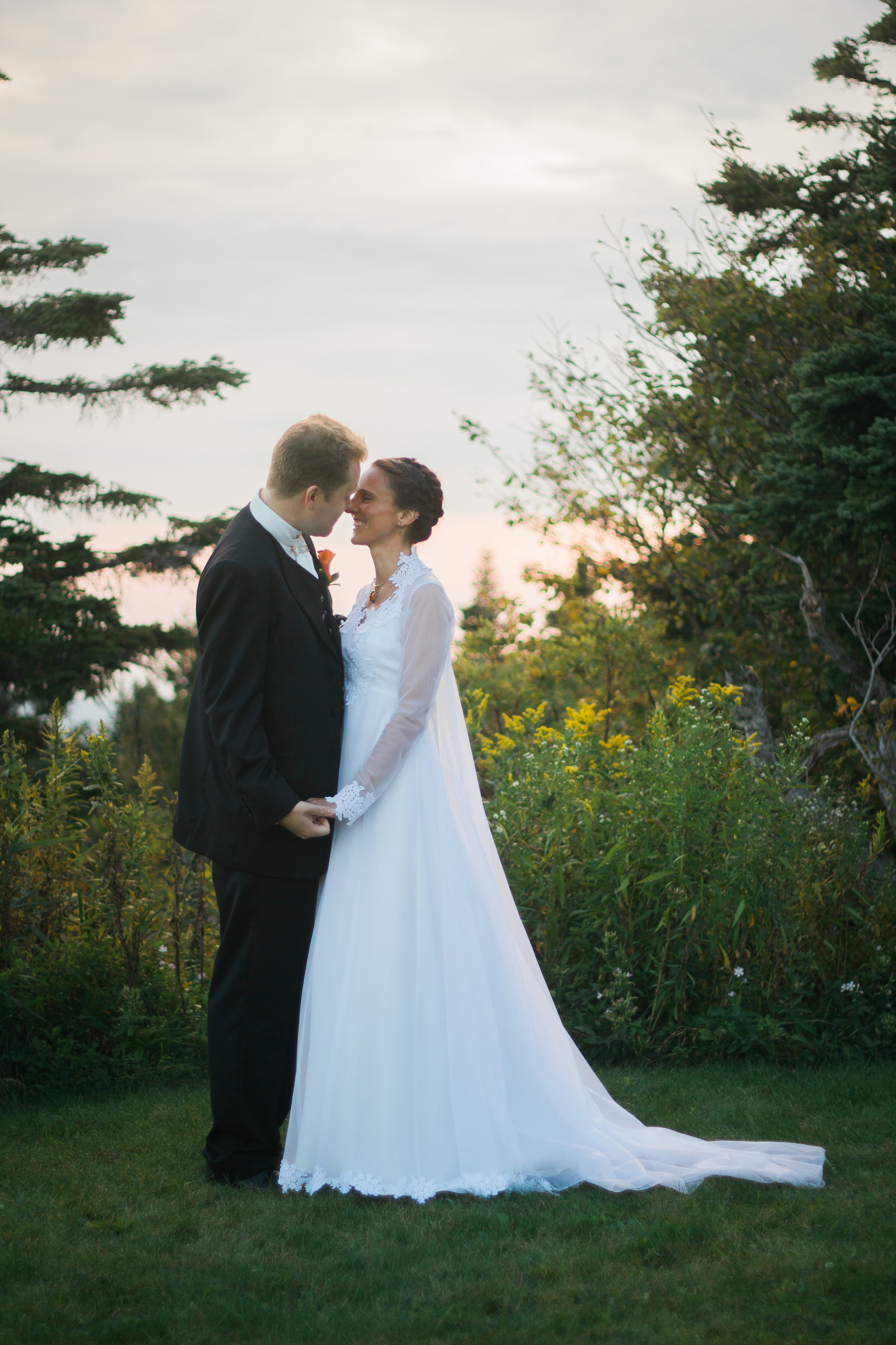 Lauren and Eyvi Bascom Lodge Mt. Greylock Berkshires Massachusetts Mountain Wedding Shannon Sorensen Photography