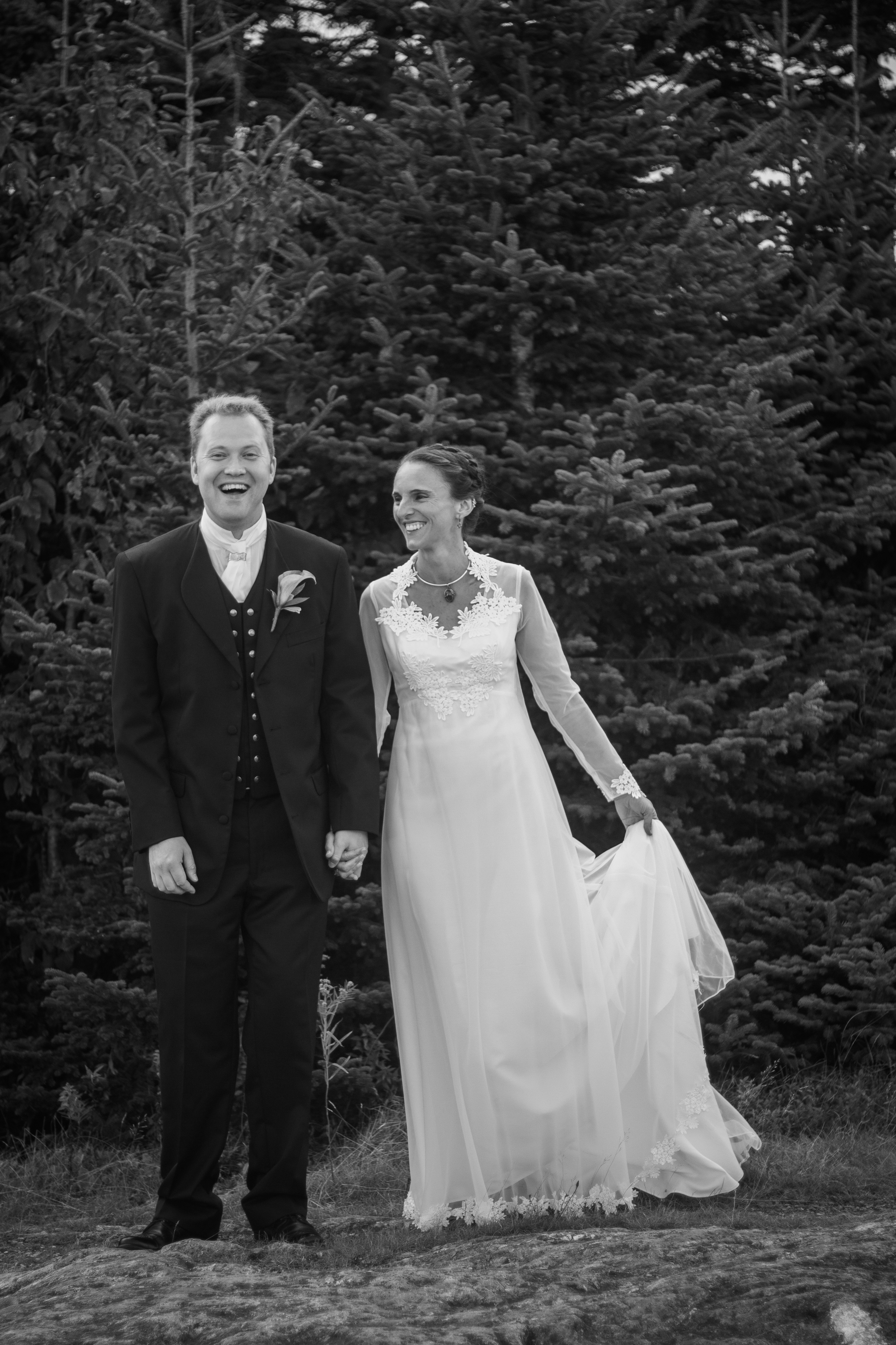 Lauren and Eyvi Bascom Lodge Mt. Greylock Berkshires Massachusetts Mountain Wedding Shannon Sorensen Photography