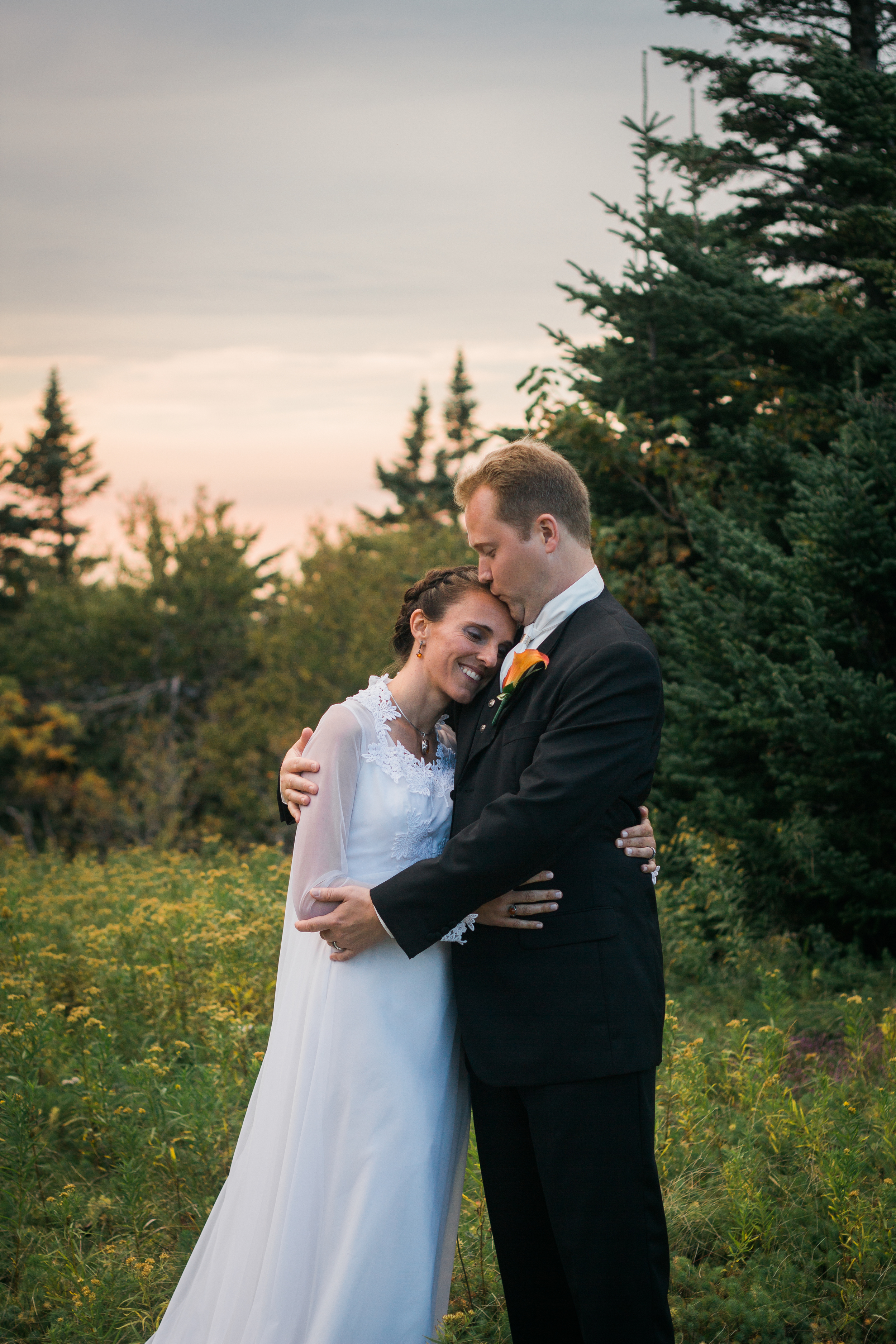 Lauren and Eyvi Bascom Lodge Mt. Greylock Berkshires Massachusetts Mountain Wedding Shannon Sorensen Photography