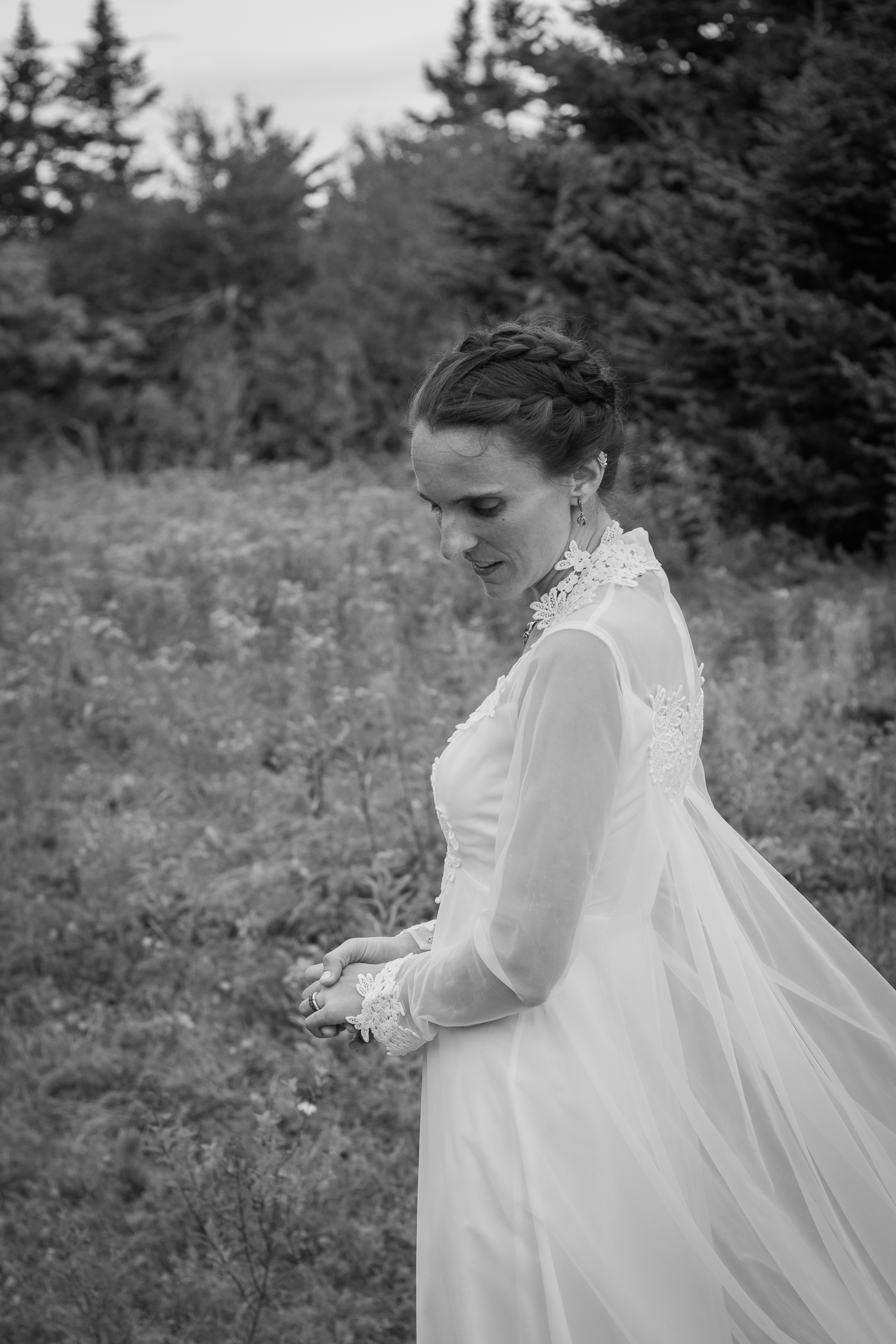 Lauren and Eyvi Bascom Lodge Mt. Greylock Berkshires Massachusetts Mountain Wedding Shannon Sorensen Photography