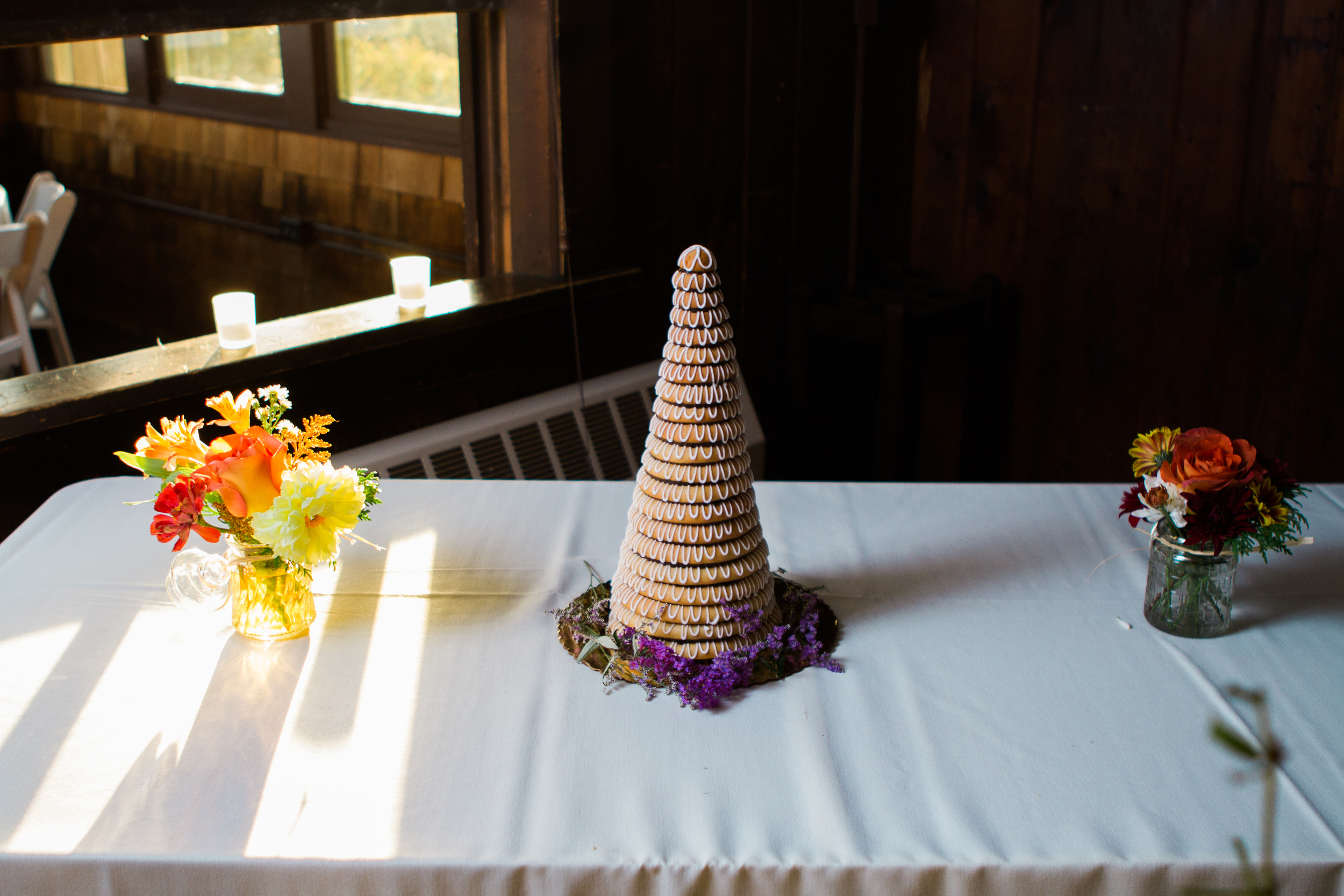 Lauren and Eyvi Bascom Lodge Mt. Greylock Berkshires Massachusetts Mountain Wedding Shannon Sorensen Photography