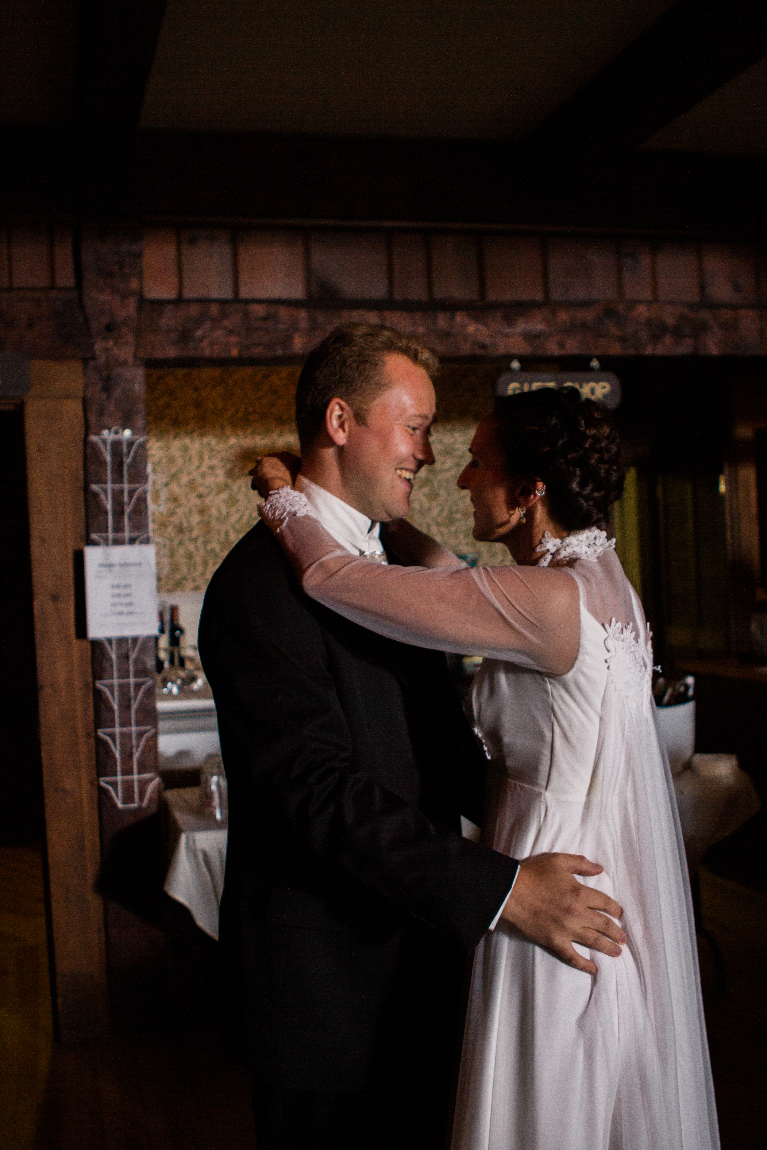 Lauren and Eyvi Bascom Lodge Mt. Greylock Berkshires Massachusetts Mountain Wedding Shannon Sorensen Photography