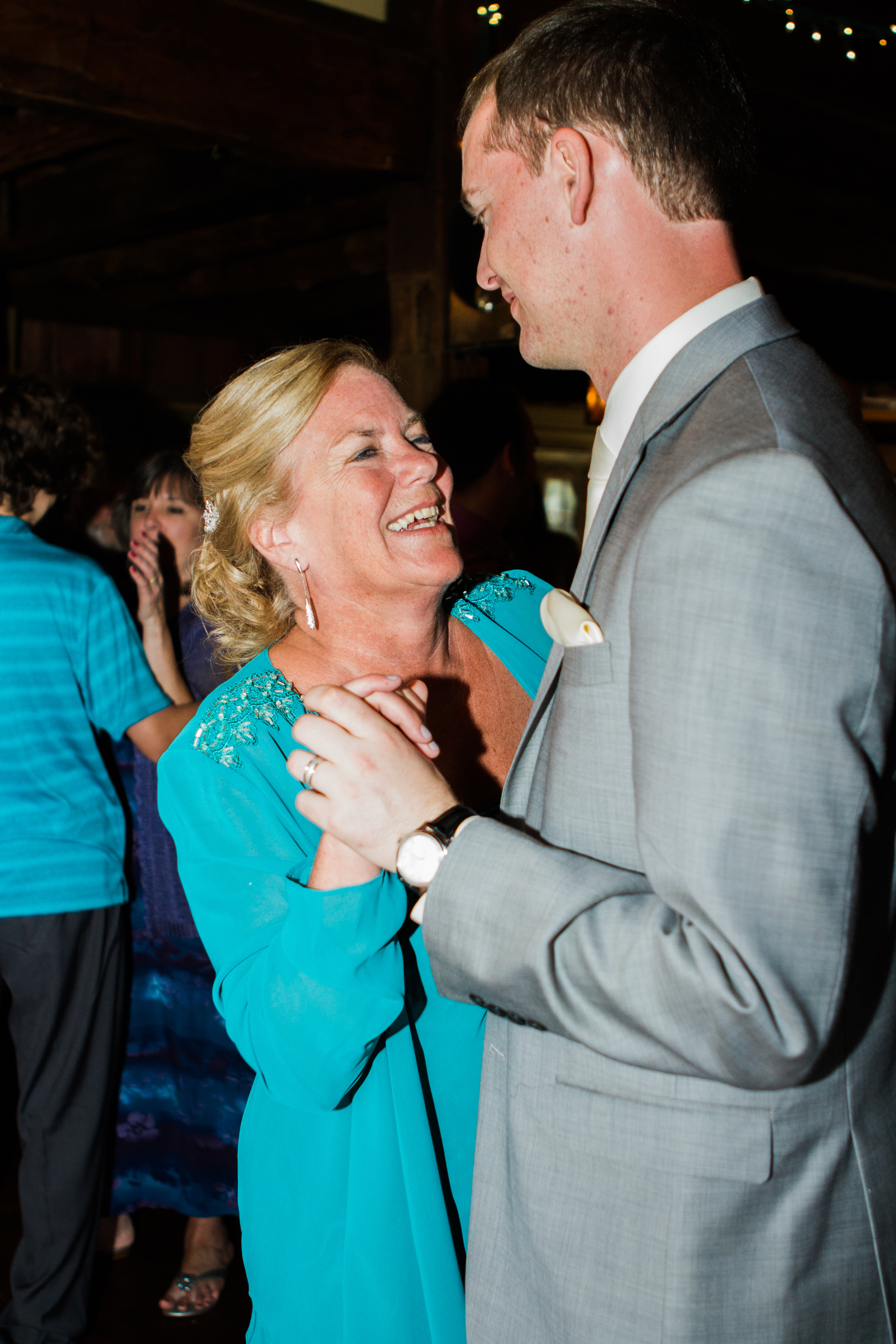 Holly and Derek Salem Cross In North Brookfield Massachusetts Shannon Sorensen Photography