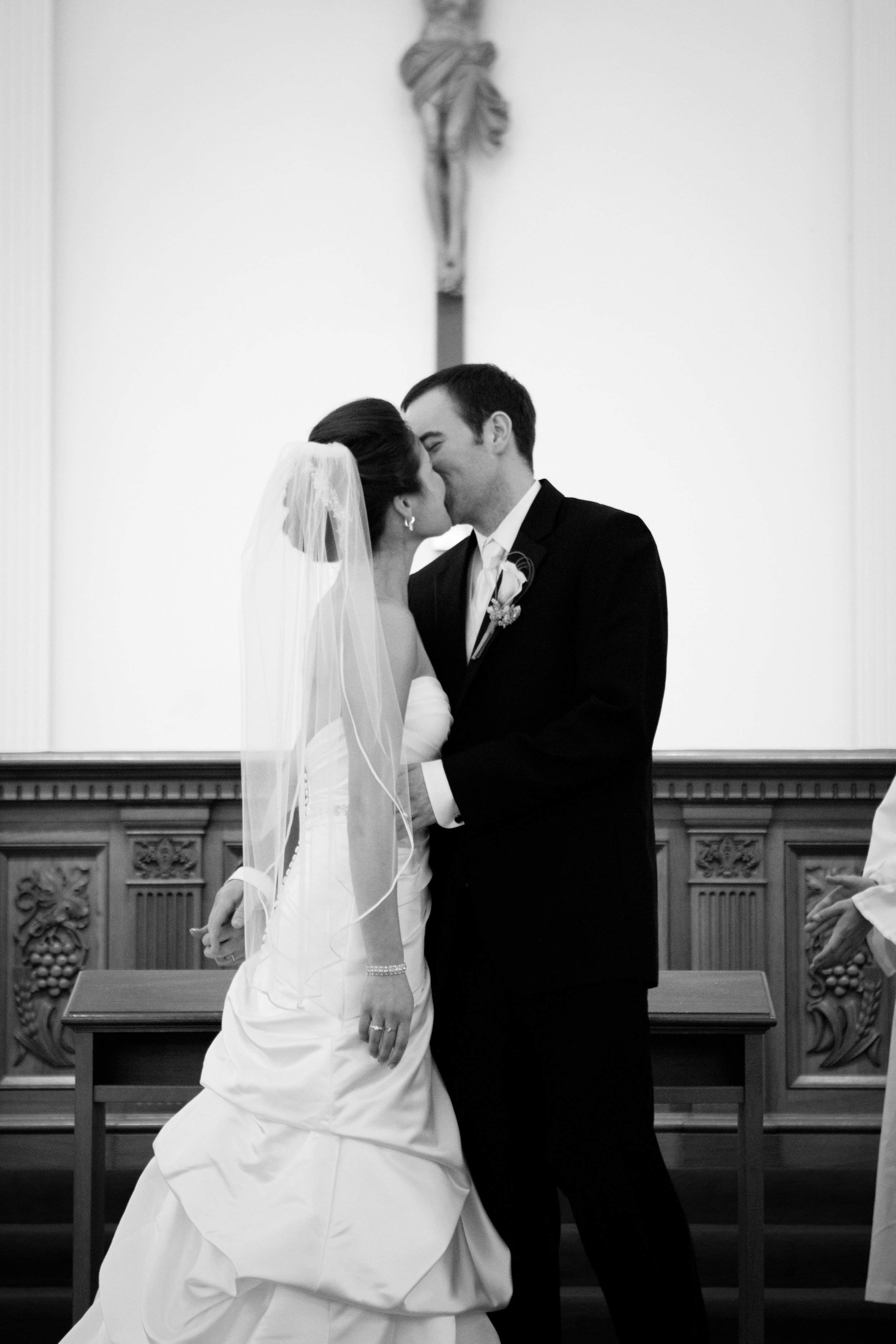 Michelle and Tom Inn at Scituate Harbor Barker Tavern Scituate Massachusetts Wedding Photographer Shannon Sorensen Photography