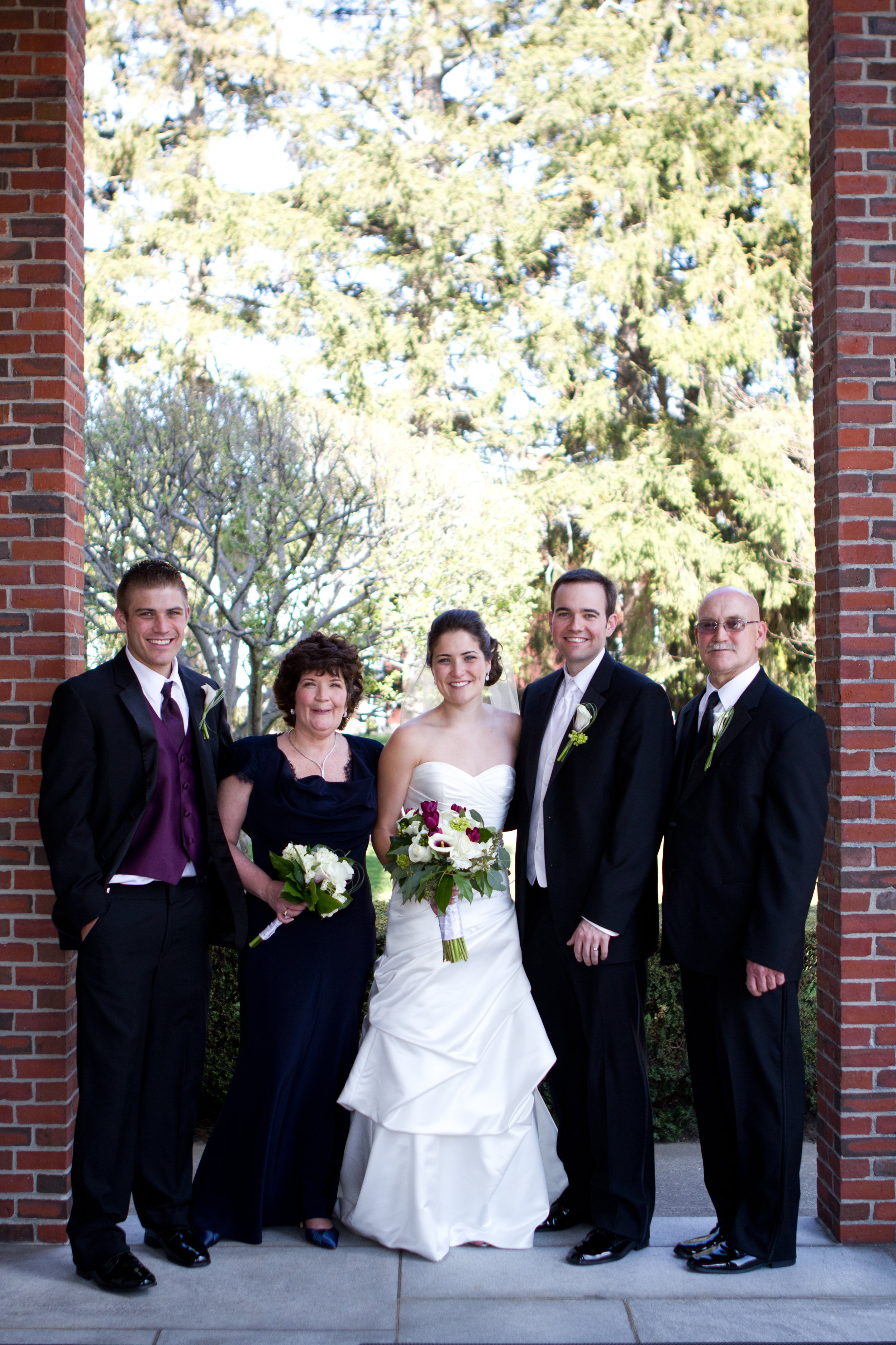 Michelle and Tom Inn at Scituate Harbor Barker Tavern Scituate Massachusetts Wedding Photographer Shannon Sorensen Photography