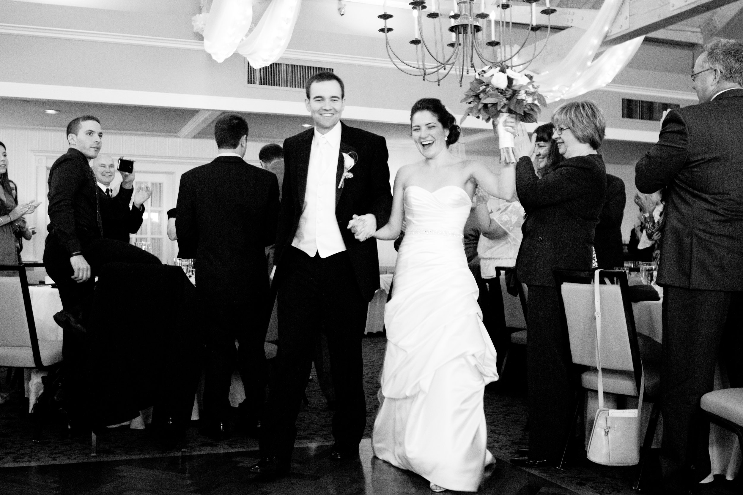 Michelle and Tom Inn at Scituate Harbor Barker Tavern Scituate Massachusetts Wedding Photographer Shannon Sorensen Photography