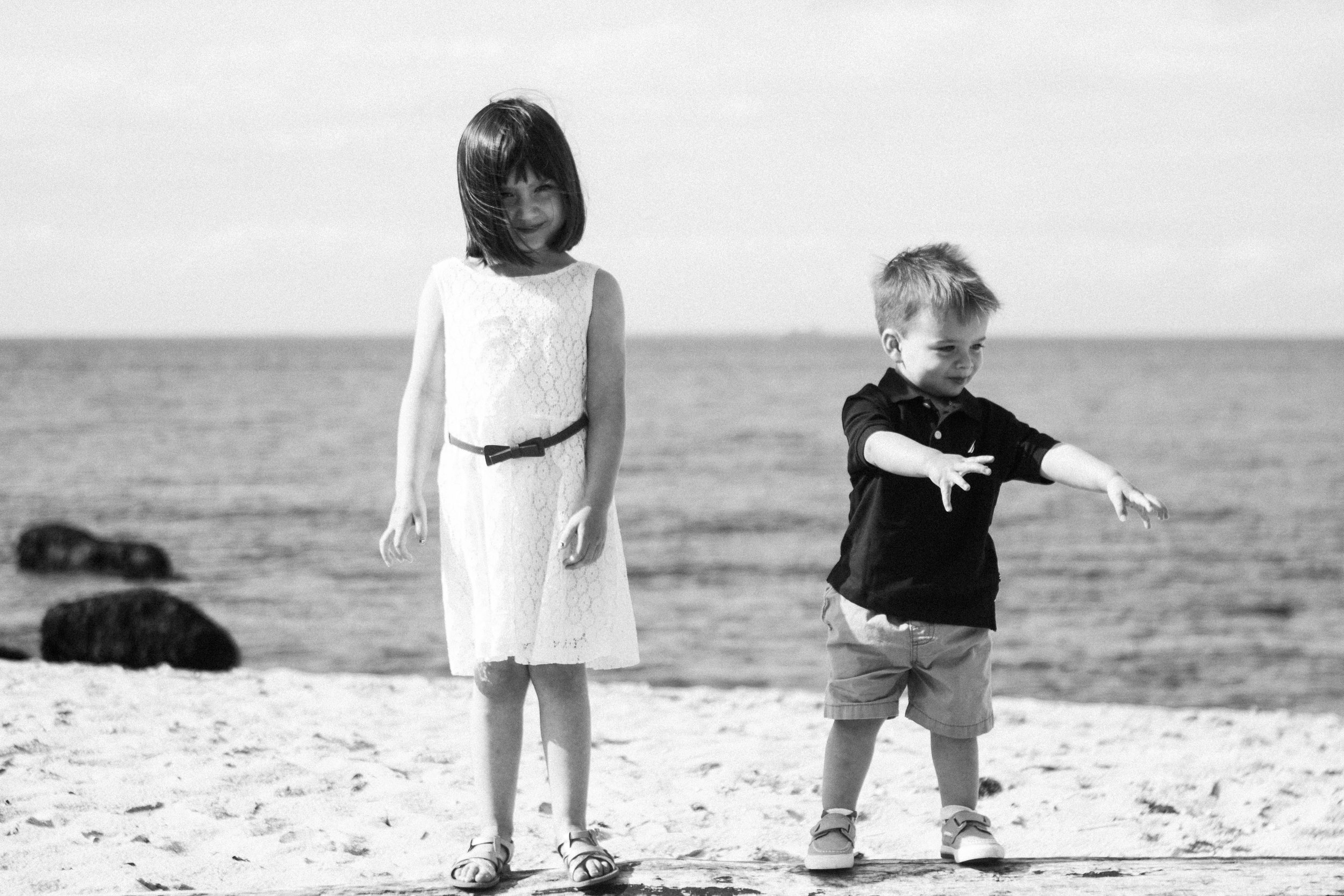 Spring Family Beach Session at Harkness Memorial State Park Waterford Connecticut Shoreline Photographer Shannon Sorensen Photography