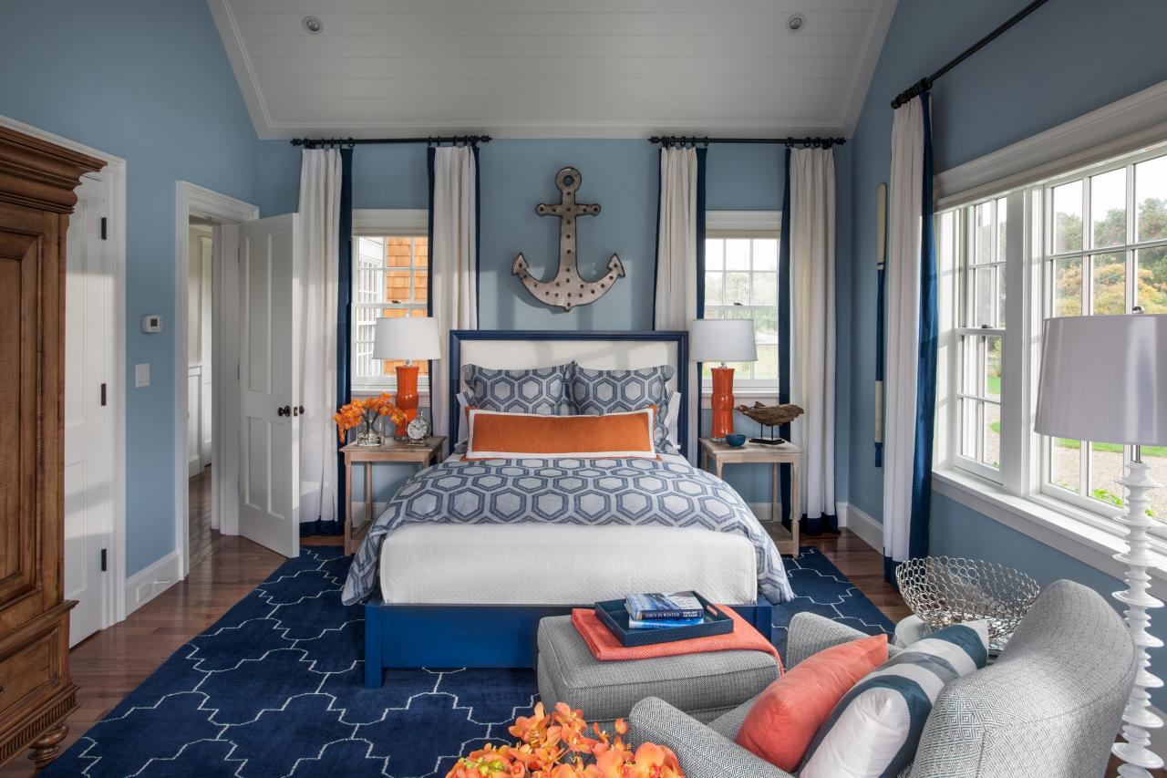 dh2015_guest-bedroom_01_hero-shot_h.jpg.rend.hgtvcom.1280.853.jpeg