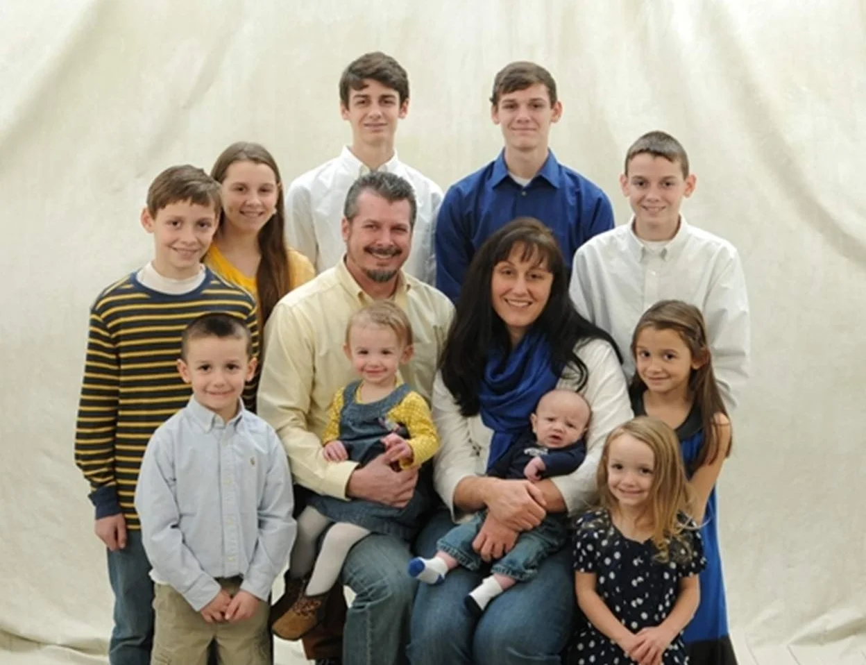 From oldest to youngest: Luke, Ty, Gabe, Amelia, Jack, Britta, Drew, Piper, Willow, Ezra