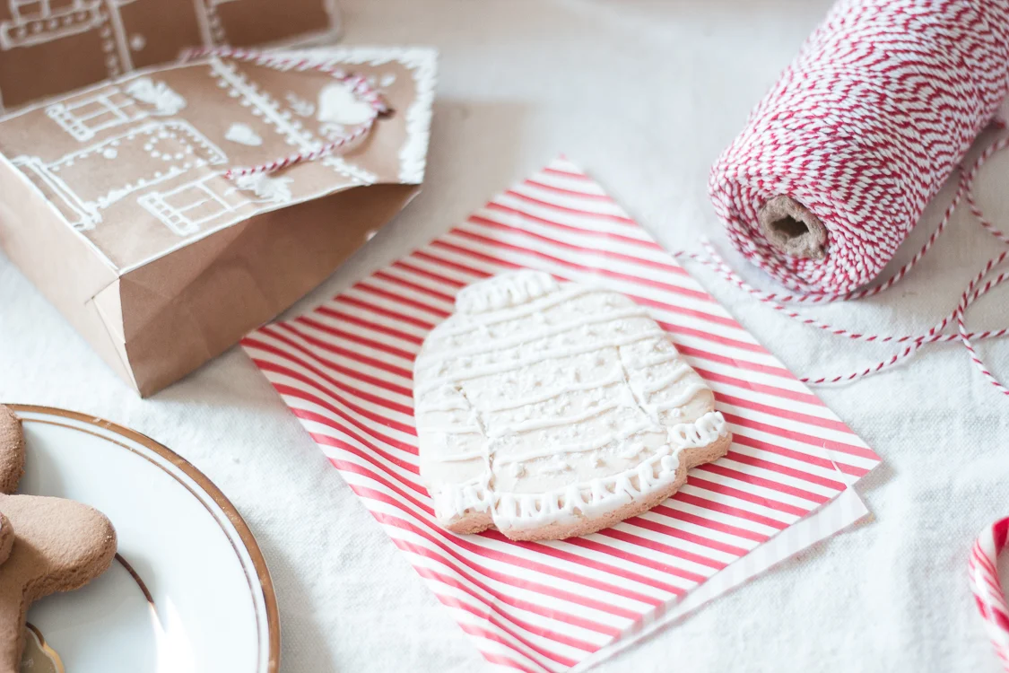 http://www.craftberrybush.com/2015/12/gingerbread-house-paper-bag-gift-wrap-idea.html