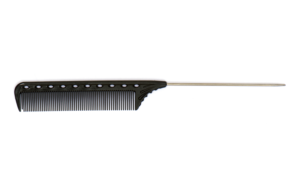 YS PARK 102 - PIN TAIL COMB