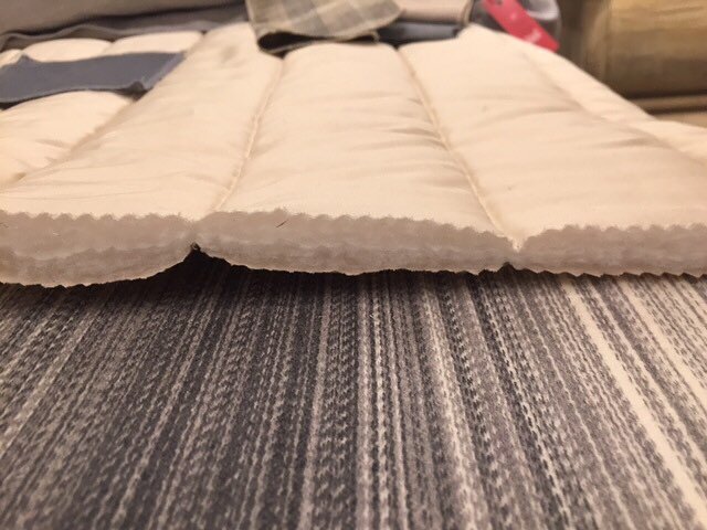 Details
.
Sourcing bed linens @thepicketfence in #MenloPark. Thanks @shelleyhu
.
.
.
#lmid #interiordesign #homebedding #masterbedroom #instadesign #interiorstyling
