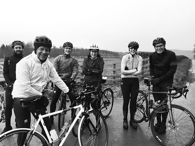 The 0920 headed west in the cold, but cheese &amp; drams back at Gamma made it worth it! 😉🥃🧀
.
.
.
#rondecc #cycling #instacycling #cyclingpics #cyclingshots #cyclinglife #edinburghcycling #outdoorsisfree #rideyourbike