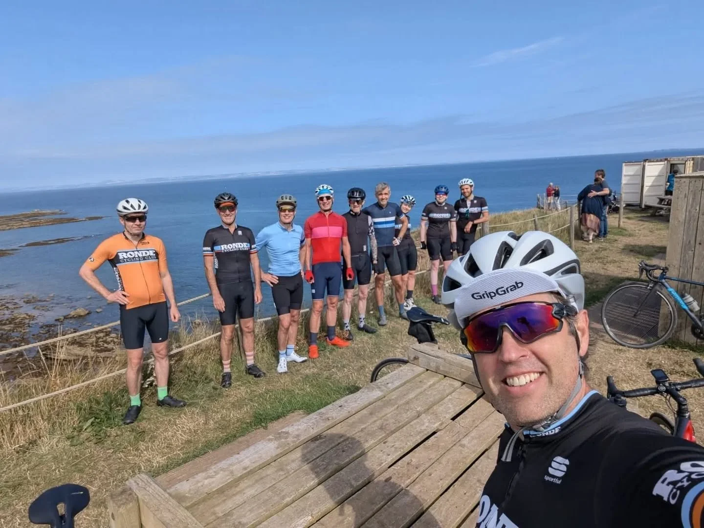 The arm-warmers might be out of storage, but all the club rides are still going strong! 

We'll be adapting things wherever possible for Tuesdays, Wednesdays, Thursdays and Saturdays to accommodate for the shorter days and wilder weather. We'll see y