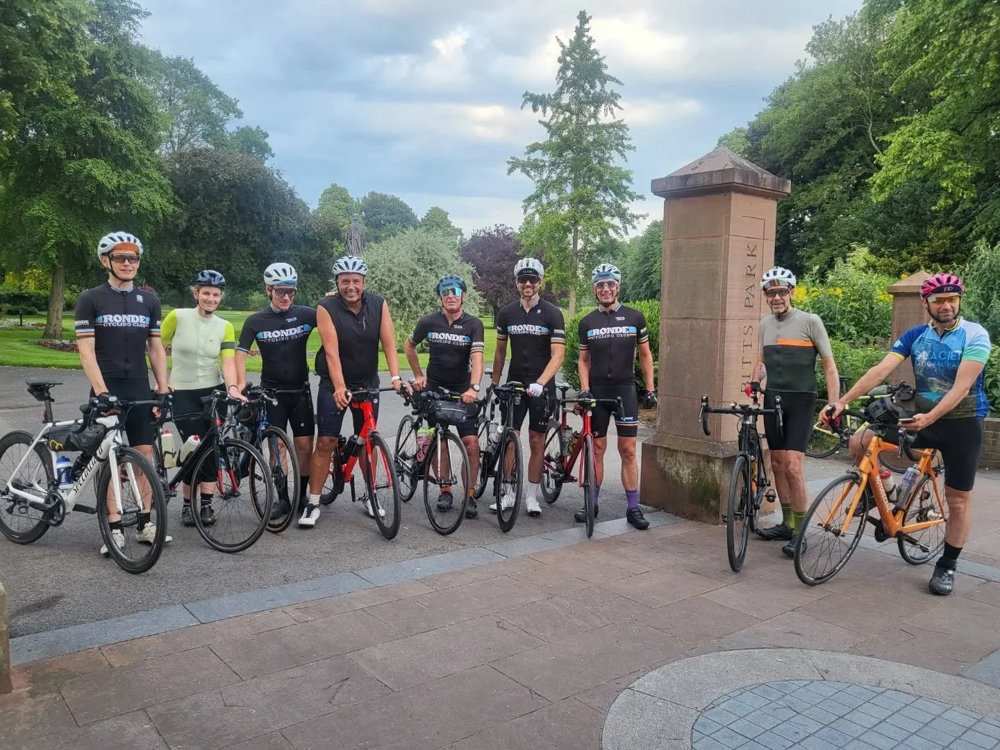 Before // During // After

Another great year celebrating the summer solstice and taking part in @ridetothesun_scotland. 

#RondeCC #ScottishCycling