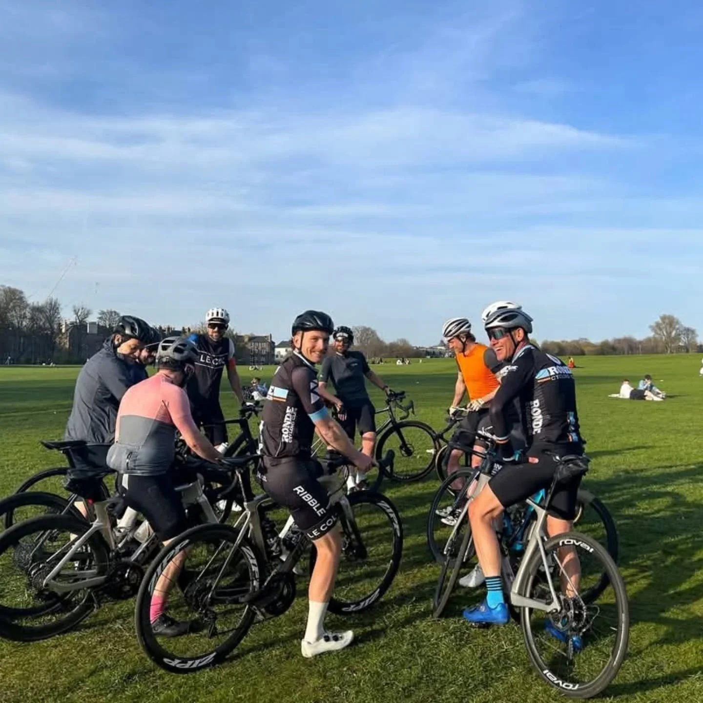 The sun's out (for now) and our club activities are in full swing! 

🦵 Tuesday training 
☕ Wednesday Wasters
🍻 Thursday laps
🍰 Saturday club rides 

Plus the regular dedicated women's ride and bigger calendar events 👀

#RondeCC #ScottishCycling