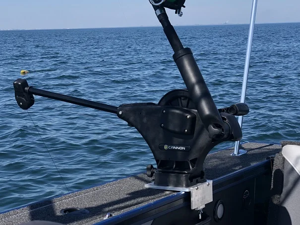 Perfect-Fit Alumacraft Downrigger Mount (Black Powdercoat - Main Image