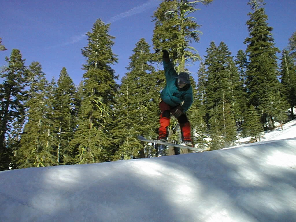 Snowbaording.jpg
