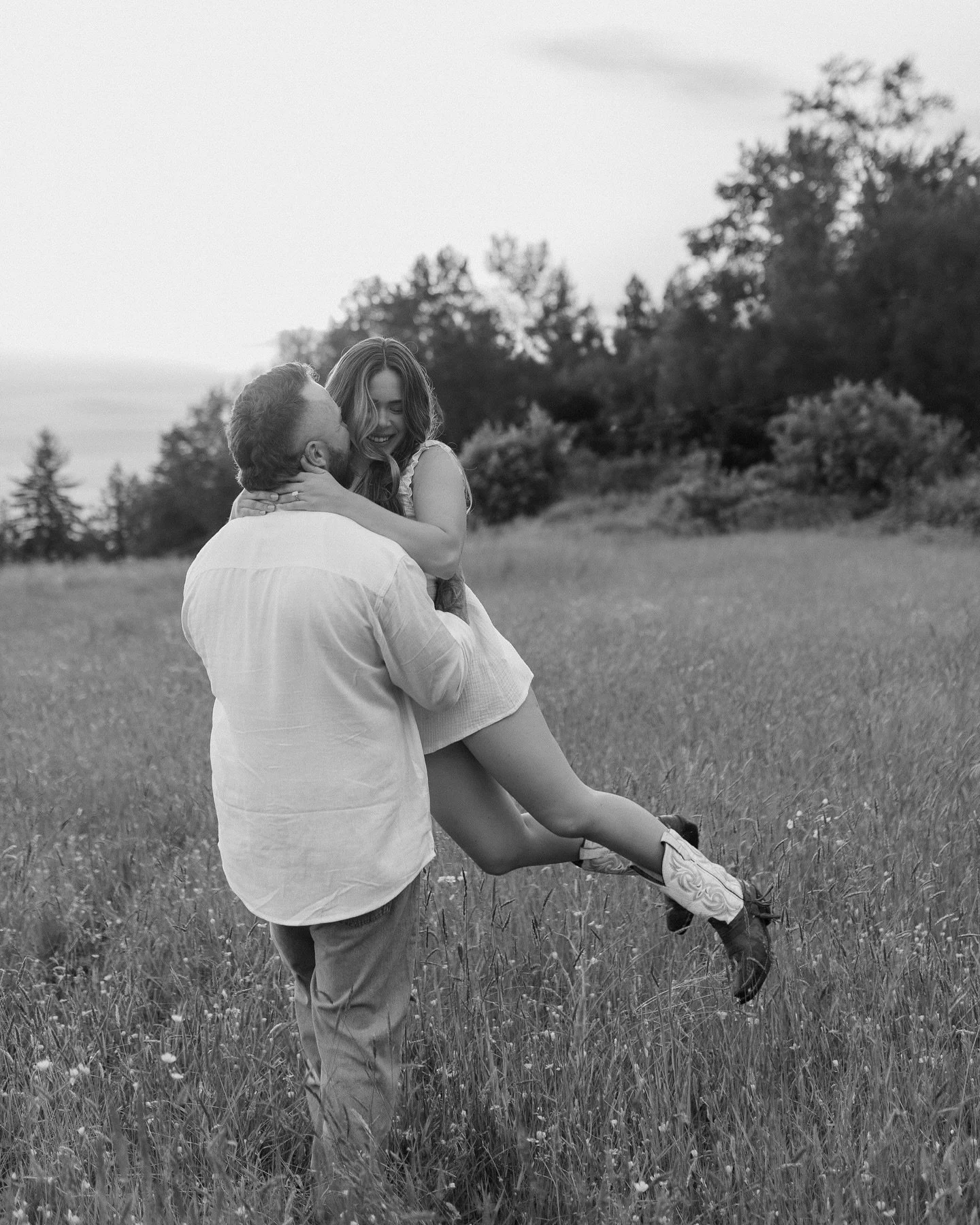 Fields of buttercups at sunset are definitely my favourite- maybe not for the allergies. 

Matteo and Janessa literally have me so excited for their wedding next month. I can&rsquo;t wait.
