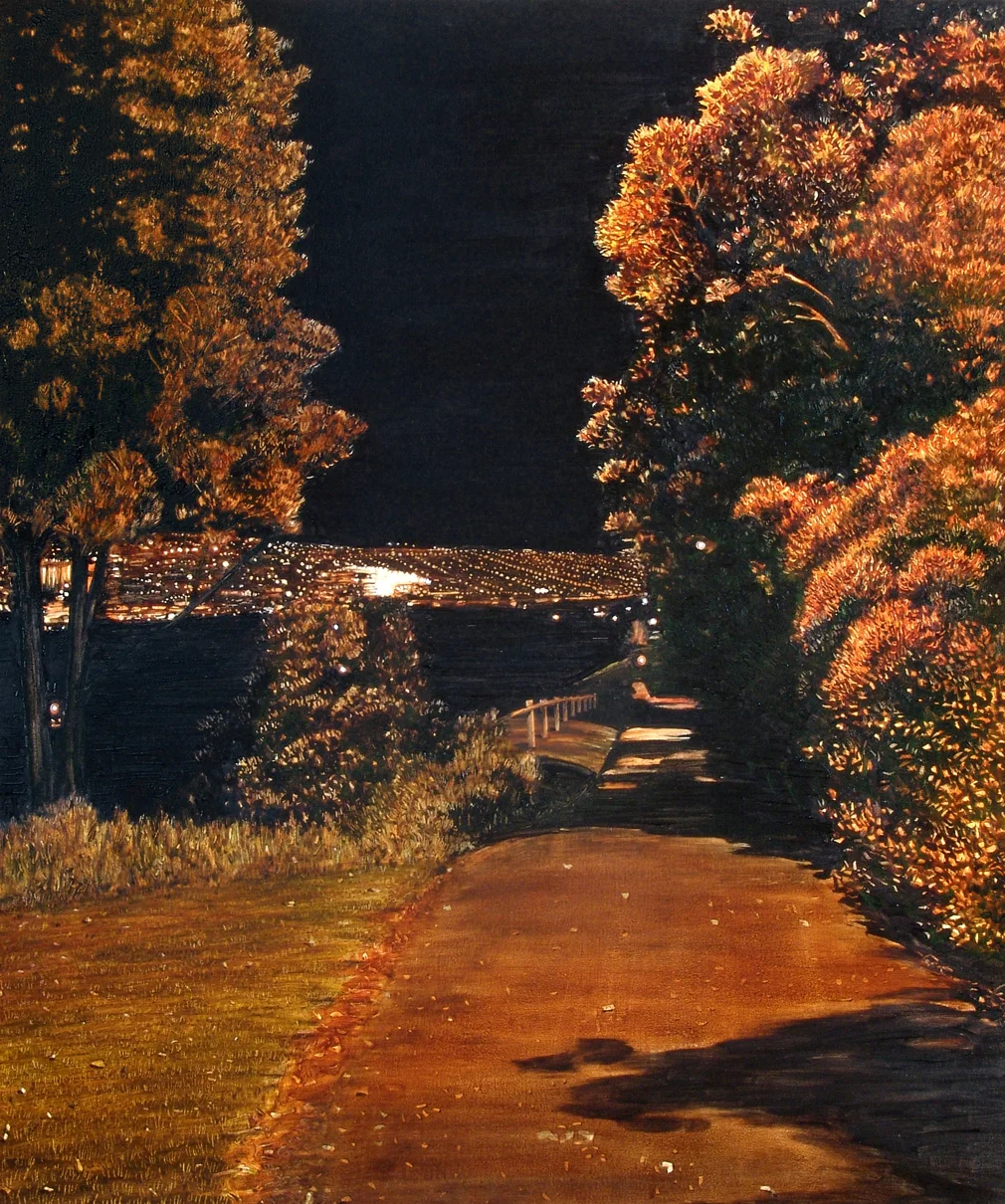 Path Between Queens Drive and Ross Street