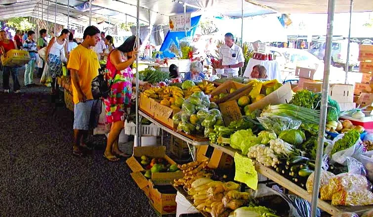 There are several farmers markets in and near Waimea: The largest markets in Waimea are the Waimea Town market.&nbsp;There's no better way to experience the amazing cultural diversity of Hawaii Island than to visit one of the many farmers’ markets t…
