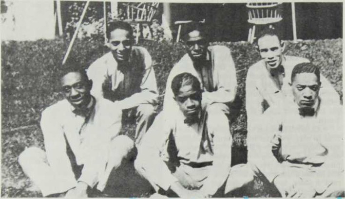 Above: Jimmy Wade’s Syncopators, Chicago, 1922. L to R: Back Bill Dover, tbn; Teddy Weatherford, pno; Edwin Jackson, dms. Front: Vernon Roulette, sax; Eddie South, vln; Jimmy Wade, tpt. Photo courtesy of Edwin Jackson.